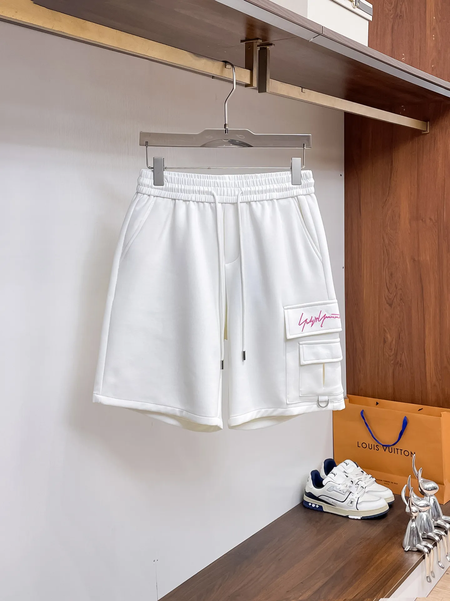 Y 3 Complete three standards 2026 summer New Arrival men's casual shorts, advanced custom-made Breathable fabric Breathable fabric with high elasticity and comfort, impeccable details, top-grade accessories, original logo design concept, delicate and soft feel! The upper body shape is awesome! Size: M-XXXL Please state your height and weight when ordering