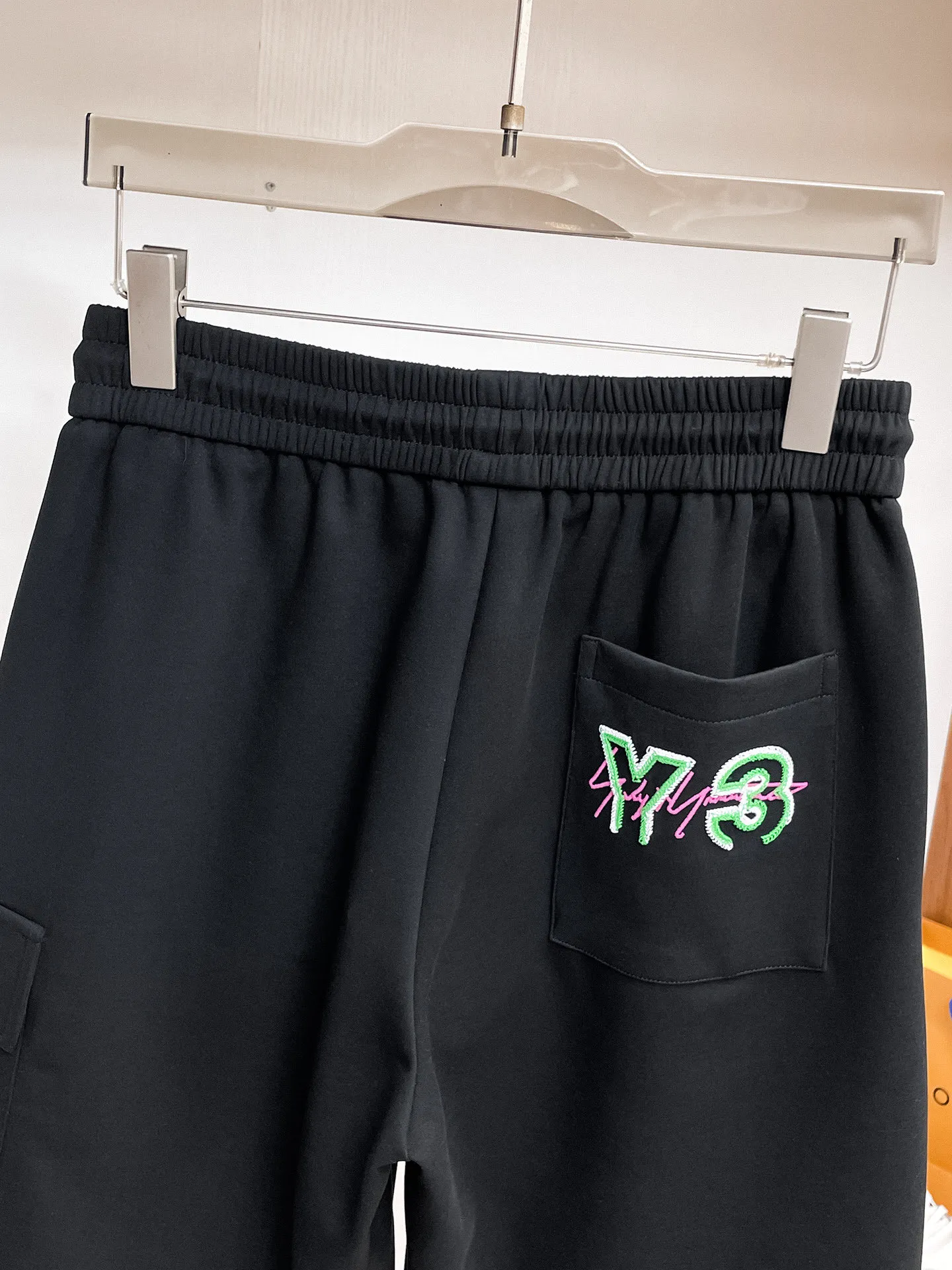 Y 3 Complete three standards 2026 summer New Arrival men's casual shorts, advanced custom-made Breathable fabric Breathable fabric with high elasticity and comfort, impeccable details, top-grade accessories, original logo design concept, delicate and soft feel! The upper body shape is awesome! Size: M-XXXL Please state your height and weight when ordering
