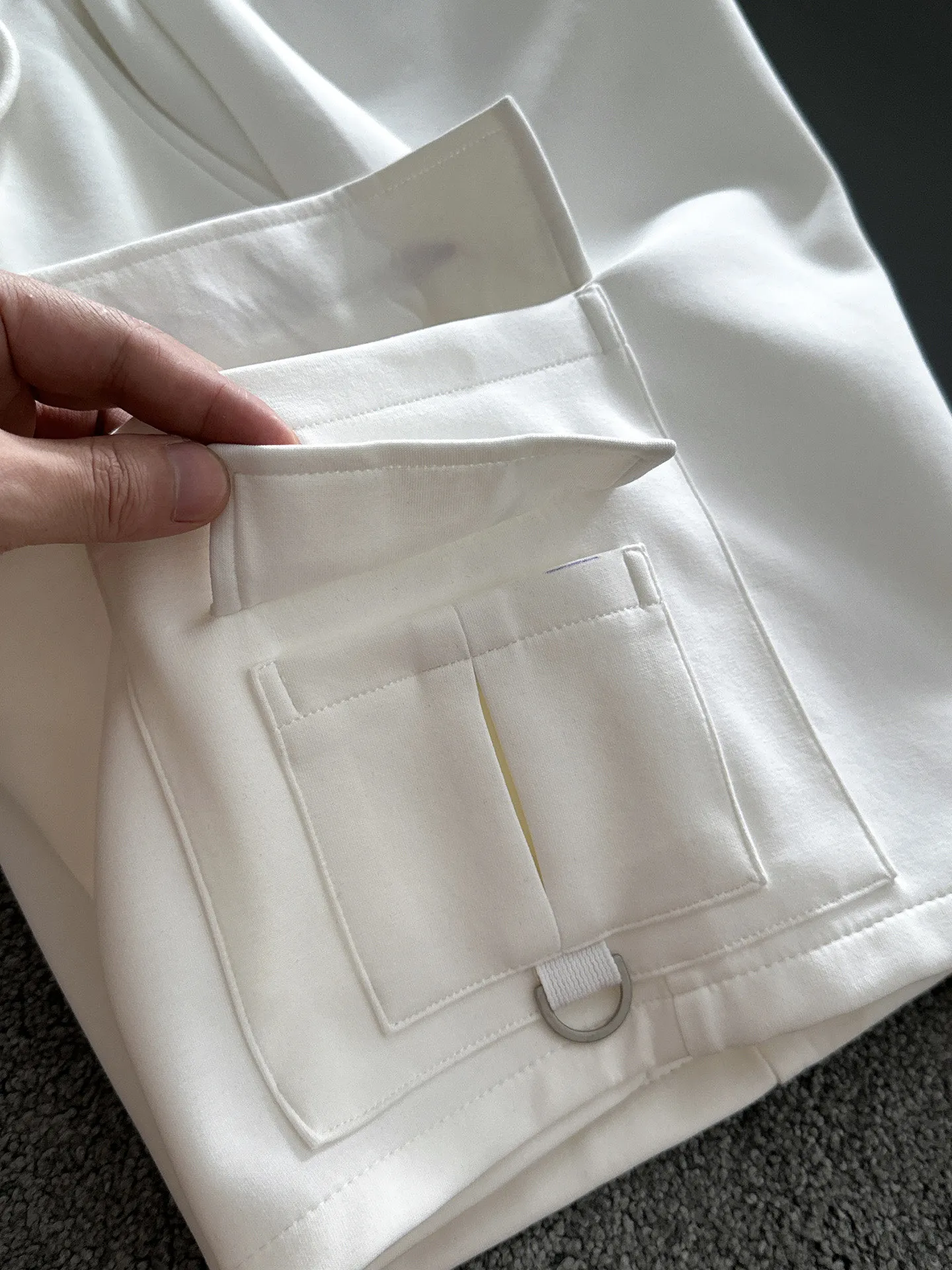 Y 3 Complete three standards 2026 summer New Arrival men's casual shorts, advanced custom-made Breathable fabric Breathable fabric with high elasticity and comfort, impeccable details, top-grade accessories, original logo design concept, delicate and soft feel! The upper body fit is awesome! Size: M-XXXL Please state your height and weight when ordering