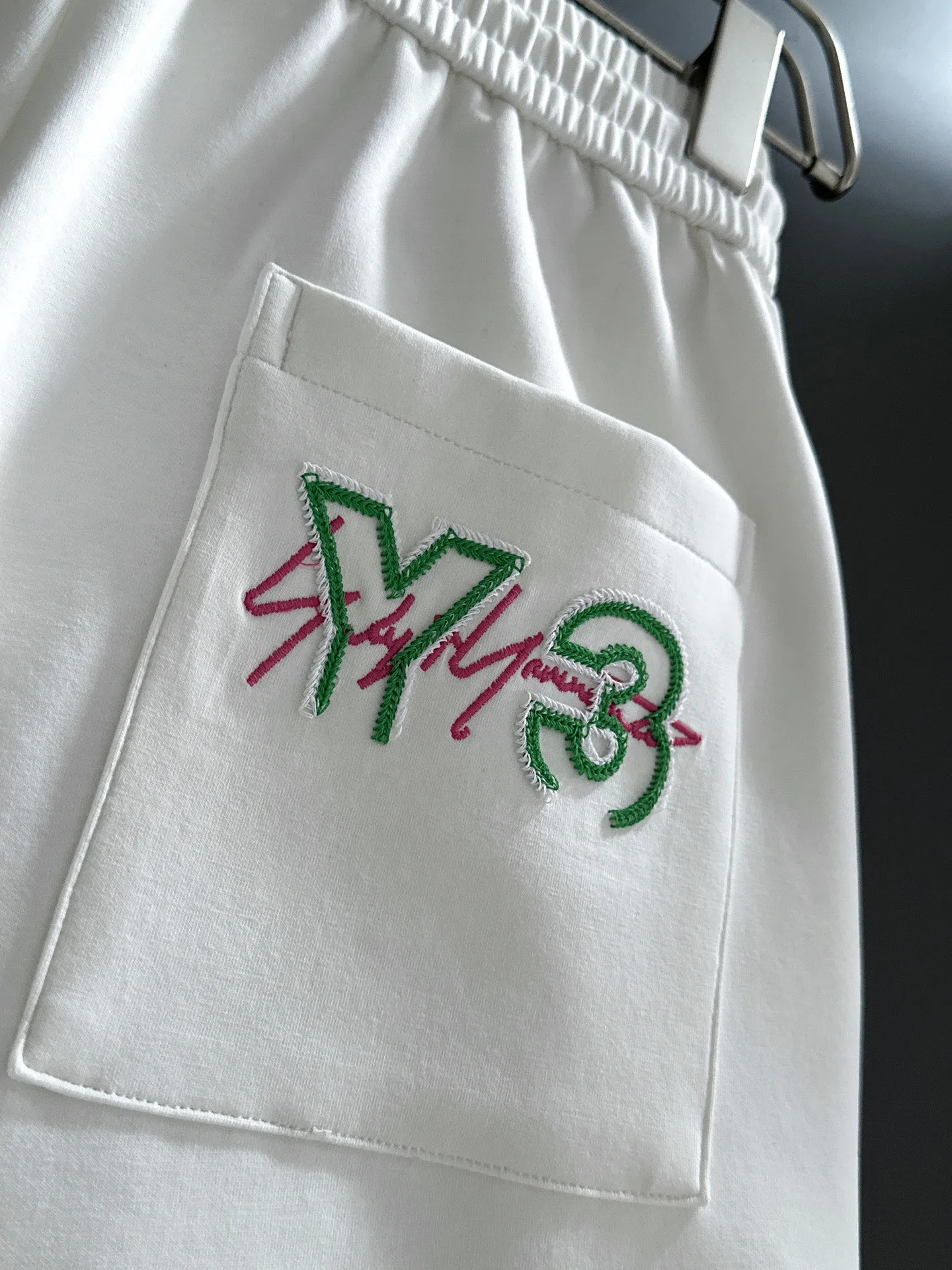 Y 3 Complete three standards 2026 summer New Arrival men's casual shorts, advanced custom-made Breathable fabric Breathable fabric with high elasticity and comfort, impeccable details, top-grade accessories, original logo design concept, delicate and soft feel! The upper body fit is awesome! Size: M-XXXL Please state your height and weight when ordering
