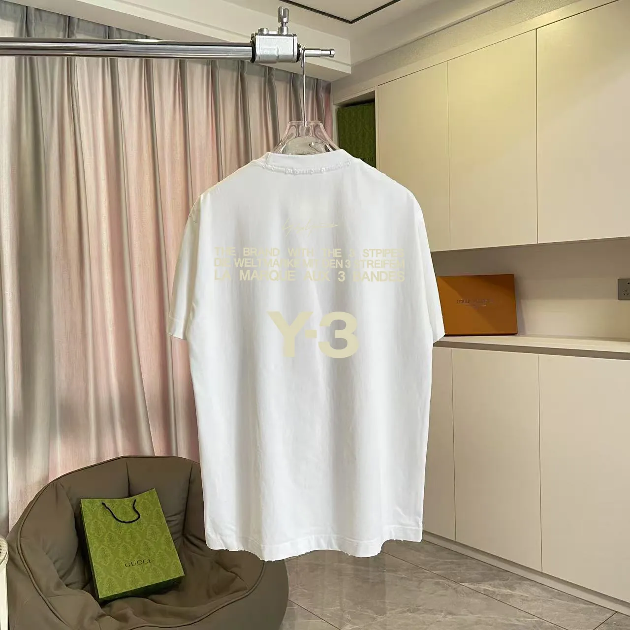 Y-3 2026 Summer New Arrival Washed, distressed, personalized letter logo print, short-sleeved T-shirt, customized fabric g Men and women Same Style Size: S M L XL XXL Five sizes Color: White Brown Purple Gray