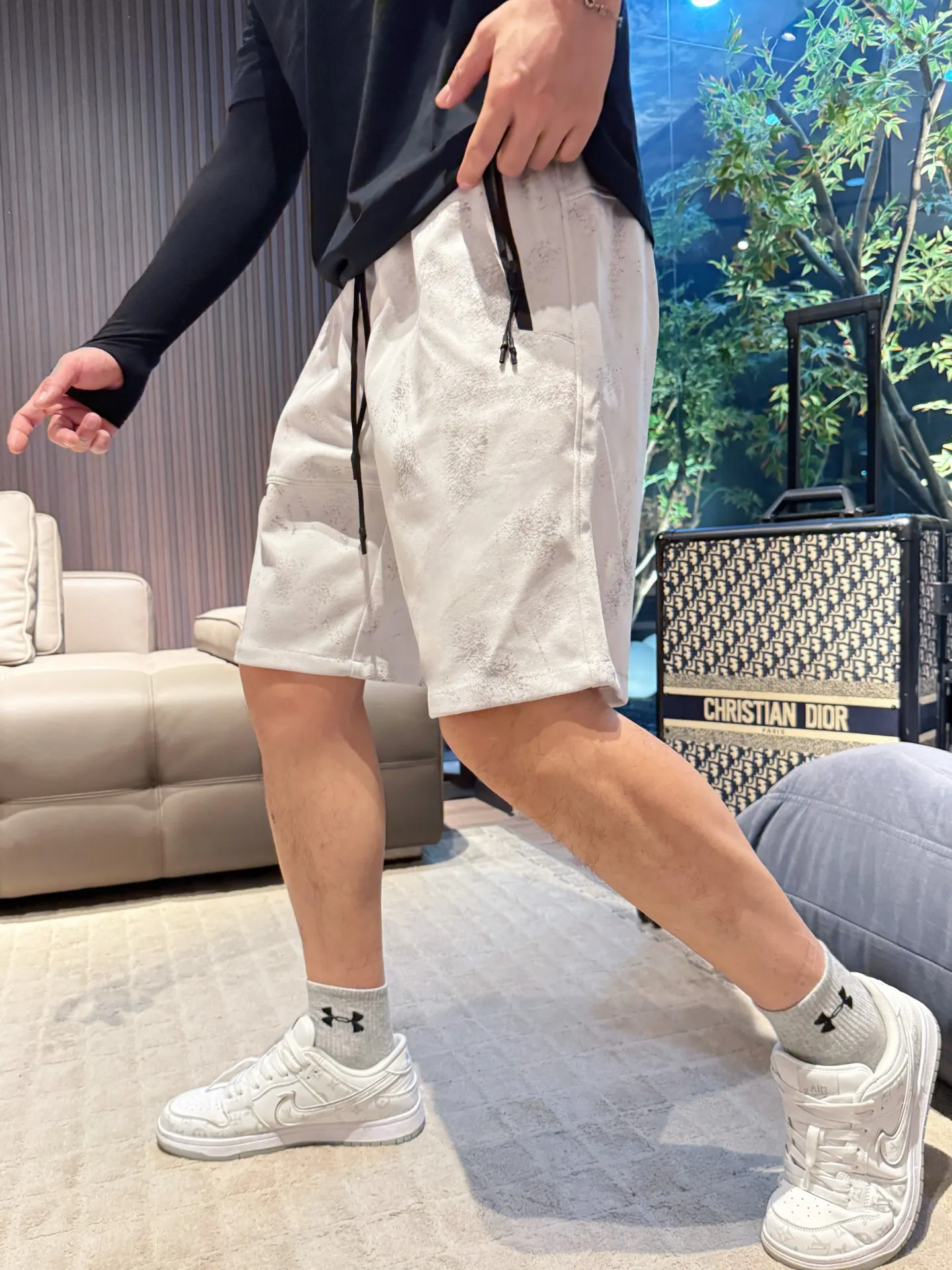 Y 3 Complete three standards 2026 summer New Arrival men's casual shorts, advanced custom-made Breathable fabric Breathable fabric with high elasticity and comfort, impeccable details, top-grade accessories, original logo design concept, delicate and soft feel! The upper body fit is awesome! Size: M-XXXL Please state your height and weight when ordering