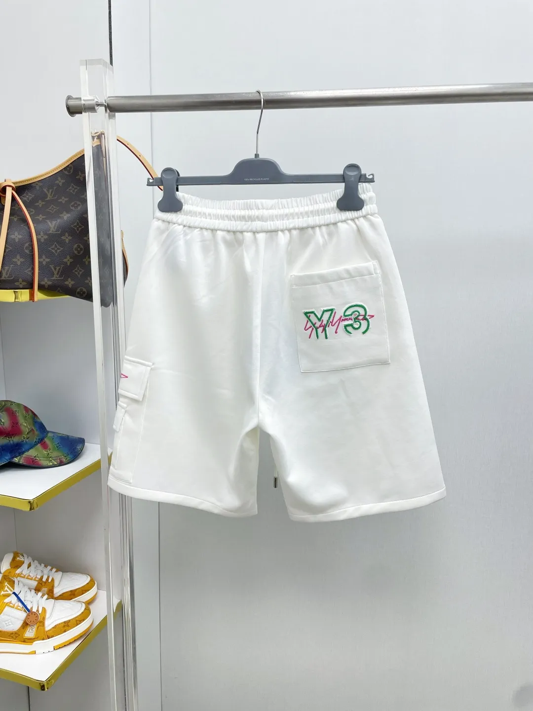 Y 3 Yohji Yamamoto 2026 Spring and Summer New Arrival signature ✍️ letter brand LOGO casual shorts DDD official website for sale simultaneously. Brand Classic LOGO casual pants, customized fabrics, excellent comfort and strong touch. Highly recognisable, perfect appearance and craftsmanship. Size:M-3XL