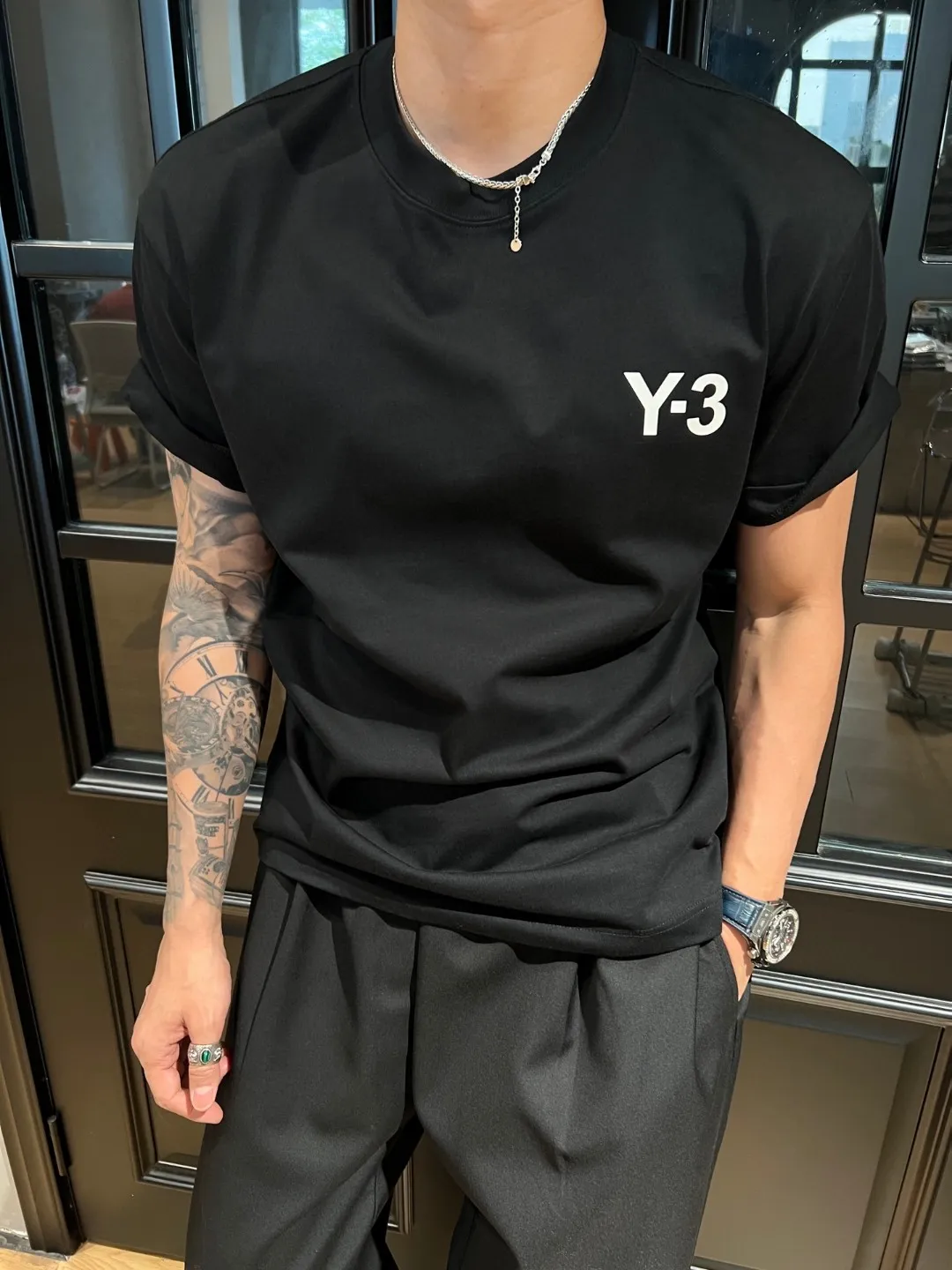 Y 3🌟Summer New Arrival🎽 is made of customized Salona fabric, which is super soft and skin-friendly! High-end logo printing and design embellishments, neat and detailed wiring on the inside, making the upper body fashionable! Premium Versatile model, quality is visible! Sizes: S-XXL Color: black, white