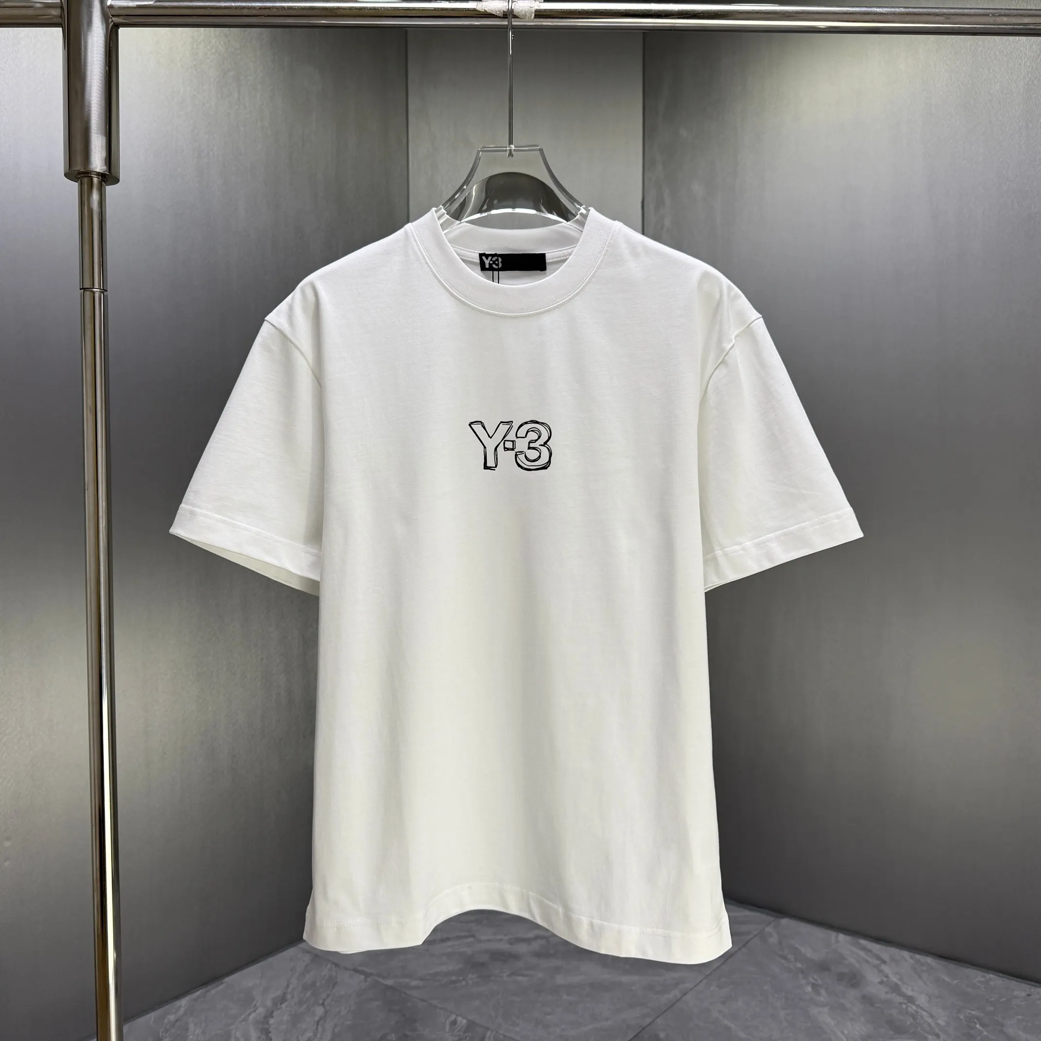 Y 3 Yohji Yamamoto 2026 Spring and Summer New Arrival short-sleeved T-shirt Customized cotton letter logo printing Color: Black White Color Sizes: S M L XL XXL