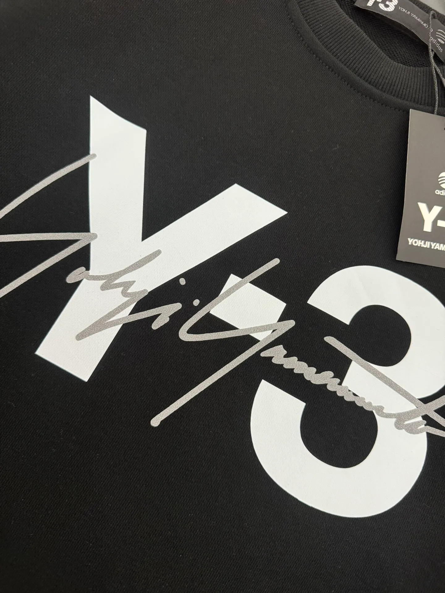 Y-3*Yoji Yamamoto*The most New Arrival round neck fashion long-sleeved sweatshirt in autumn and winter, foam ➕ printing process logo design, pure cotton fabric! Comfortable against the skin, durable and easy to wear, meticulous original craftsmanship, a must-have for casual Versatile Sizes S M L XL XXL