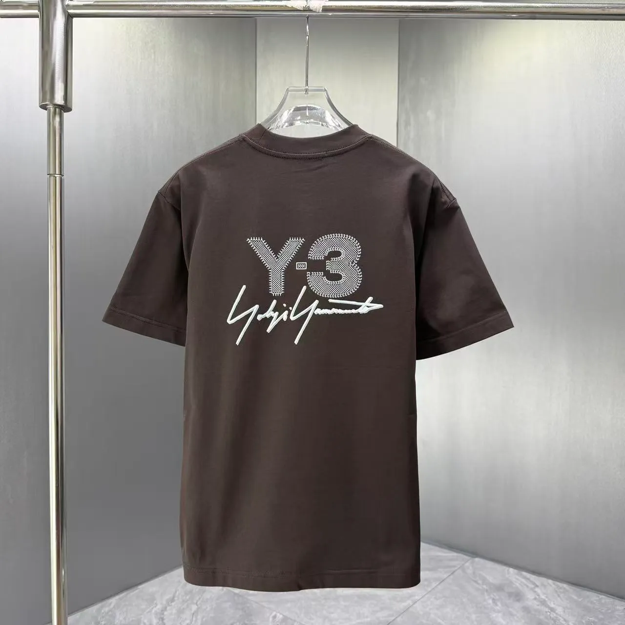 Y 3 Yohji Yamamoto 2026 Spring and Summer New Arrival short-sleeved T-shirt Customized cotton letter logo printing Color: Black White Color Sizes: S M L XL XXL