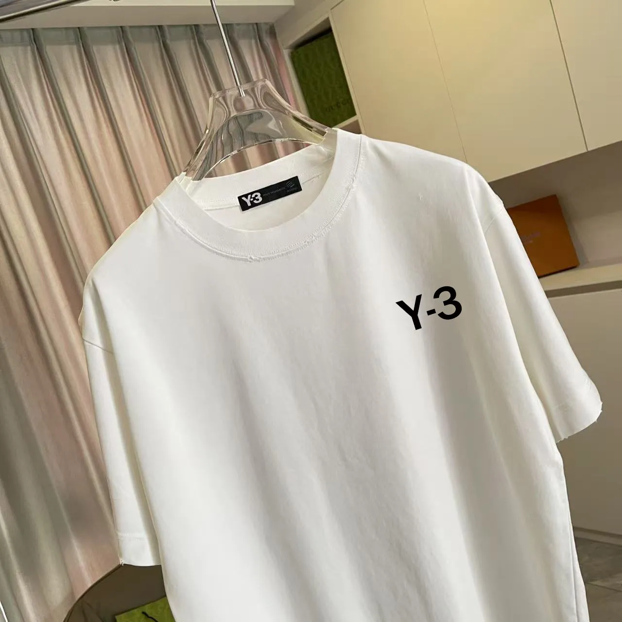 Y-3 2026 Summer New Arrival Washed, distressed, personalized letter logo print, short-sleeved T-shirt, customized fabric g Men and women Same Style Size: S M L XL XXL Five sizes Color: Black White Purple Gray