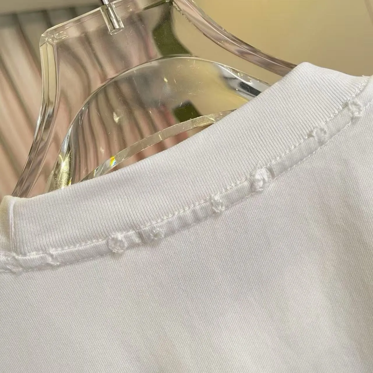 Y-3 2026 Summer New Arrival Washed, distressed, personalized letter logo print, short-sleeved T-shirt, customized fabric g Men and women Same Style Size: S M L XL XXL Five sizes Color: White Brown Purple Gray