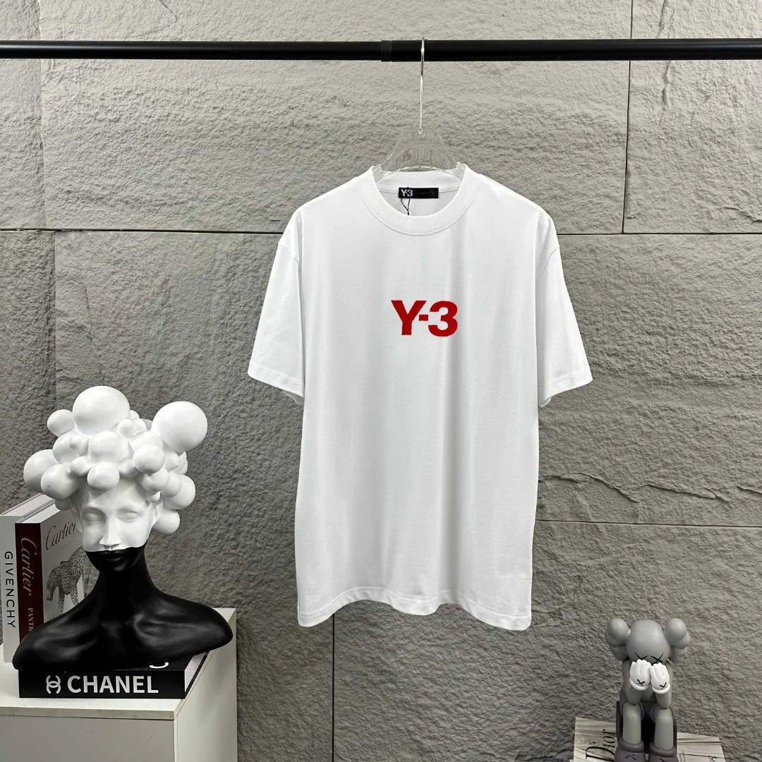 Y 3*Yamamoto*Yoji 2026 Spring and Summer New Arrival Simple signature letter thick plate flocking three-dimensional technology Y-3 Customized double yarn plain cotton fabric Short-sleeved T-shirt Men and women Same Style Color: Black White Size: S (90-130 pounds) M (120-150 pounds) L (140-165 pounds) XL (160-180 pounds) XXL (180 kilograms)