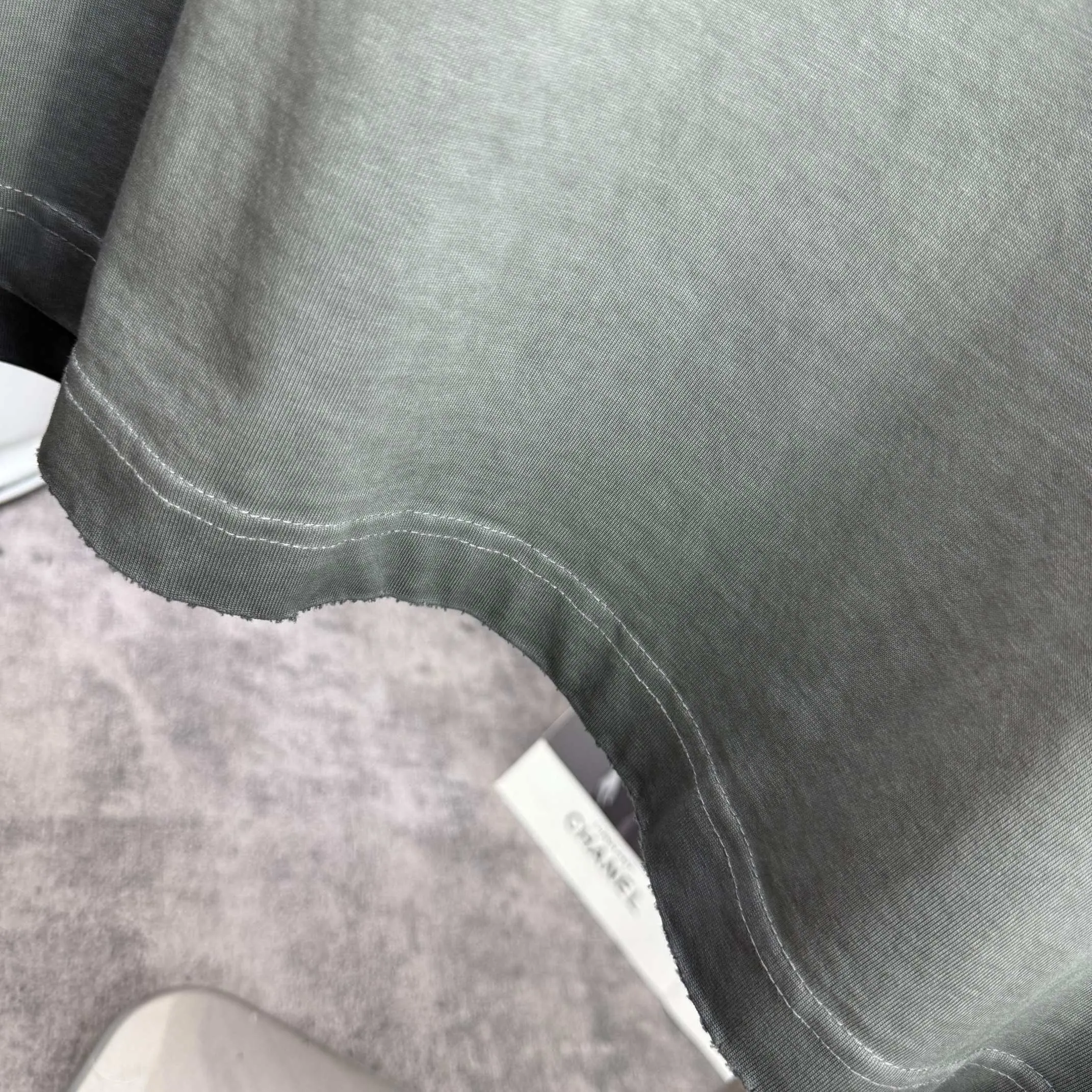 # 95 Y 3*Yamamoto*Yoji 2026 Spring and Summer New Arrival Washed and worn Round neck short-sleeved tee Men's and Women's Same Style Loose version Color: Washed black Washed white Washed gray Brown Size: S M L XL XXL Size: S (90-130 pounds) M (120-150 pounds) L (140-165 pounds) XL (160-180 pounds) XXL (180 pounds)
