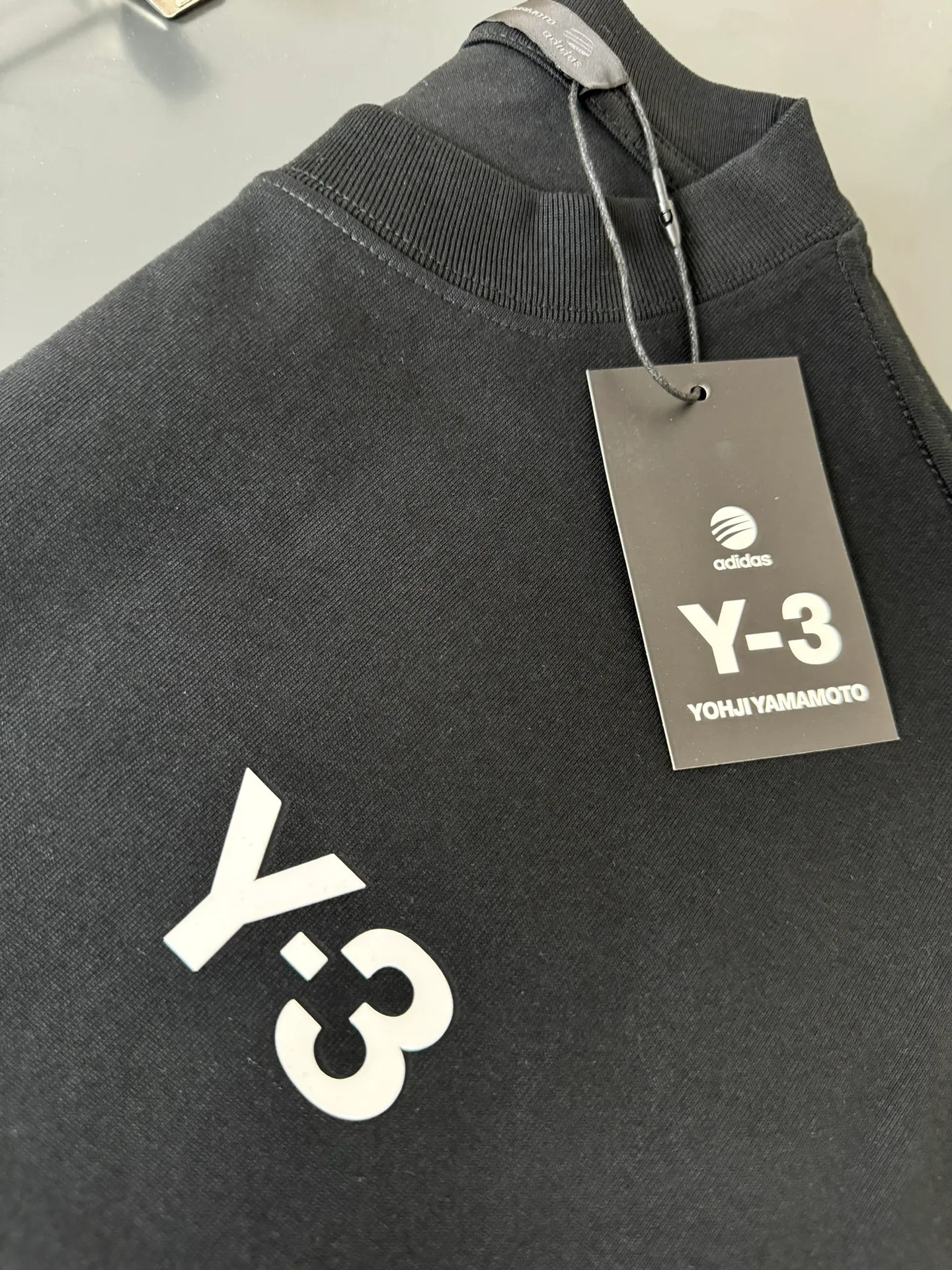 Y-3*Yoji Yamamoto*The most New Arrival round neck fashionable short-sleeved T-shirt in spring and summer, made of heavyweight pure cotton double yarn pure cotton fabric! Comfortable against the skin, durable and easy to wear, three-dimensional silicone letter craft logo design, original factory meticulous craftsmanship, casual Versatile must-have Sizes S M L XL XXL