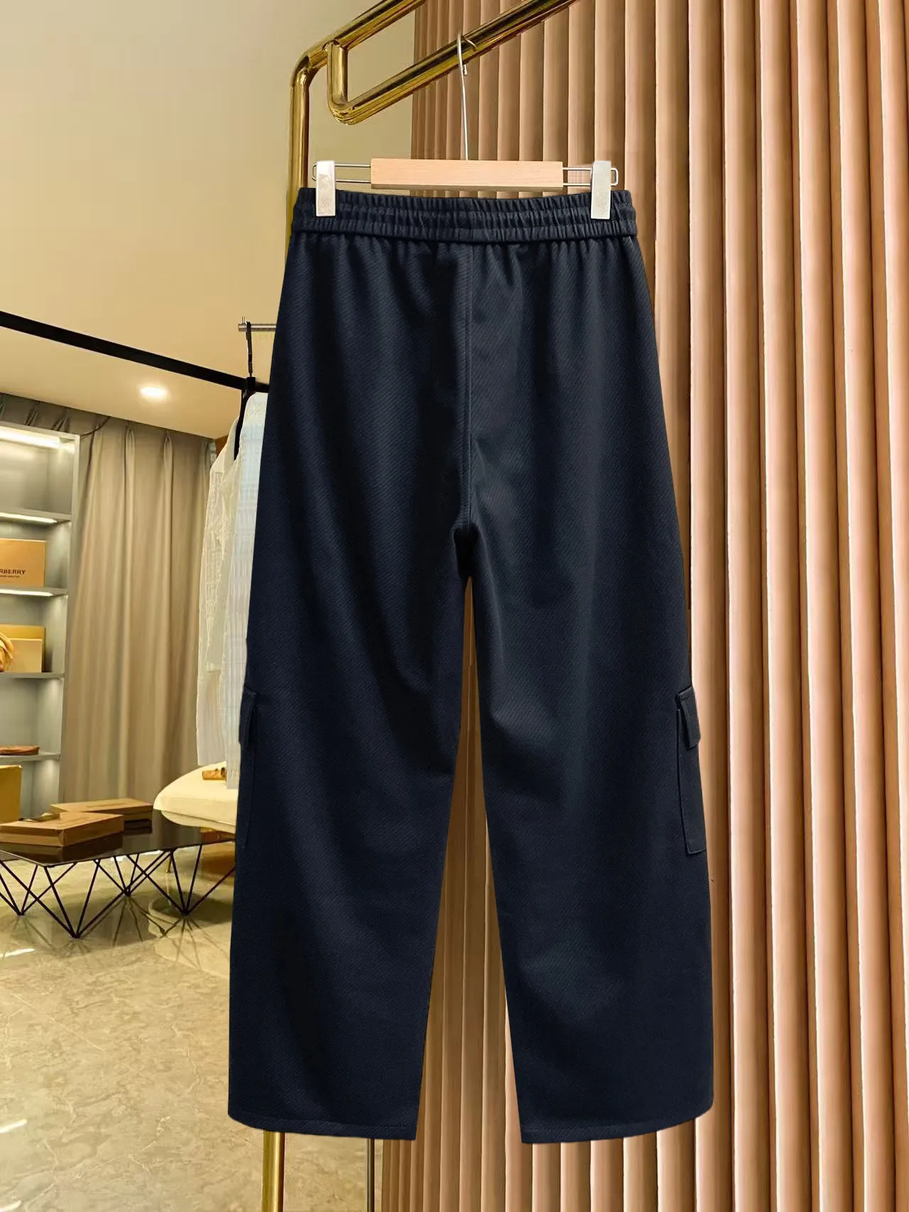 Y 3 [Higher version] The latest products for autumn and winter 2026, available at the counter simultaneously, original goods, fashionable casual trousers and casual pants, using imported original fabrics, top-grade embroidery 🪡 craft letter pattern logo, original hardware accessories decoration, simple yet fashionable, fashionable and handsome upper body, Sizes: M-3XL