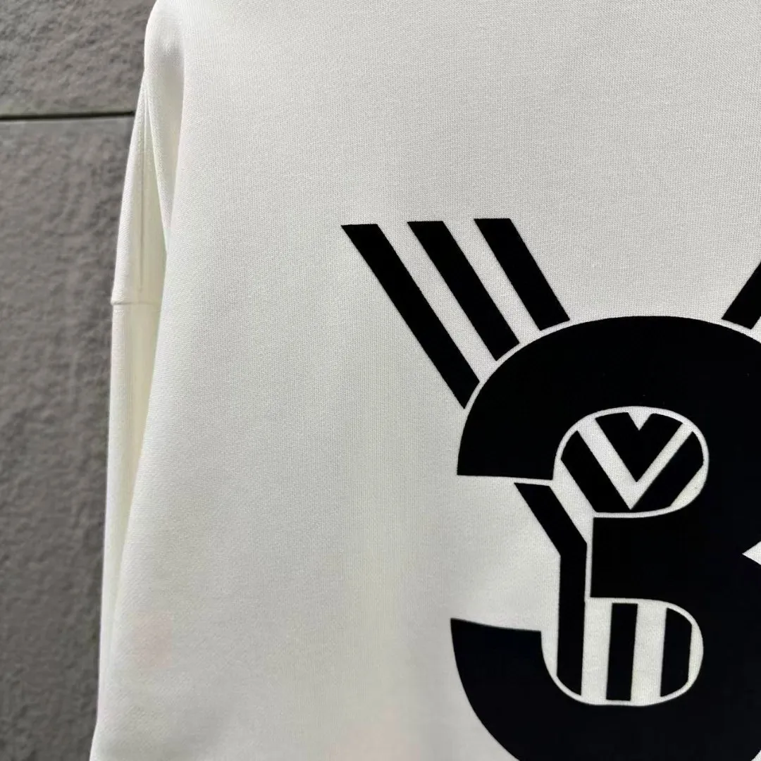 Y 3*Yamamoto*Yoji 2026 Early Autumn and Winter New Arrival Simple flocking technology Customized terry fabric Long-sleeved round neck sweatshirt Men and women Same Style Color: Black White Size: S (90-130 pounds) M (120-150 pounds) L (140-165 pounds) XL (160-180 pounds) XXL (180 pounds)