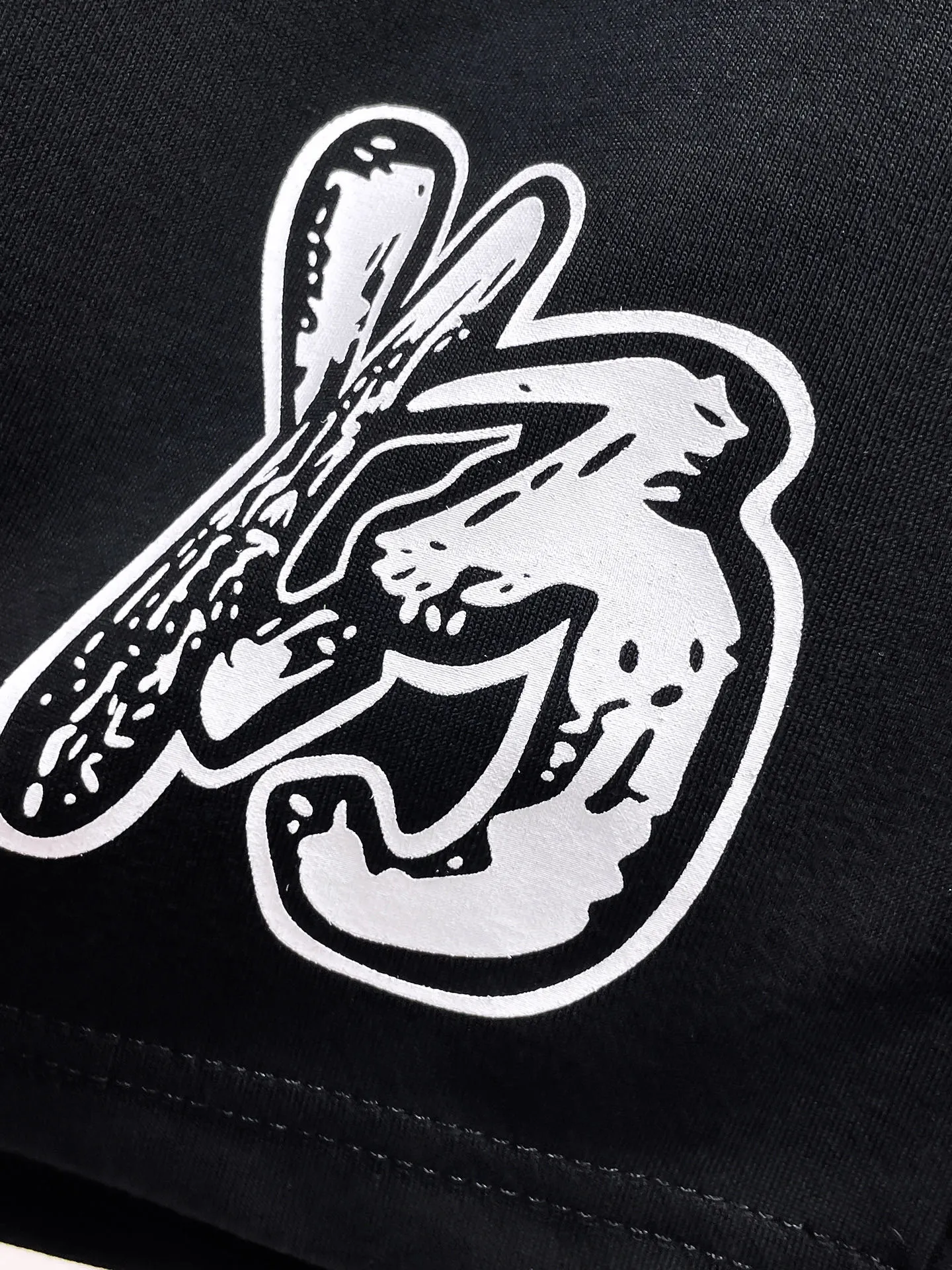Y 3 Complete three standards 2026 summer New Arrival men's casual shorts, advanced custom-made Breathable fabric Breathable fabric with high elasticity and comfort, impeccable details, top-grade accessories, original logo design concept, delicate and soft feel! The upper body shape is awesome! Size: M-XXXL Please state your height and weight when ordering