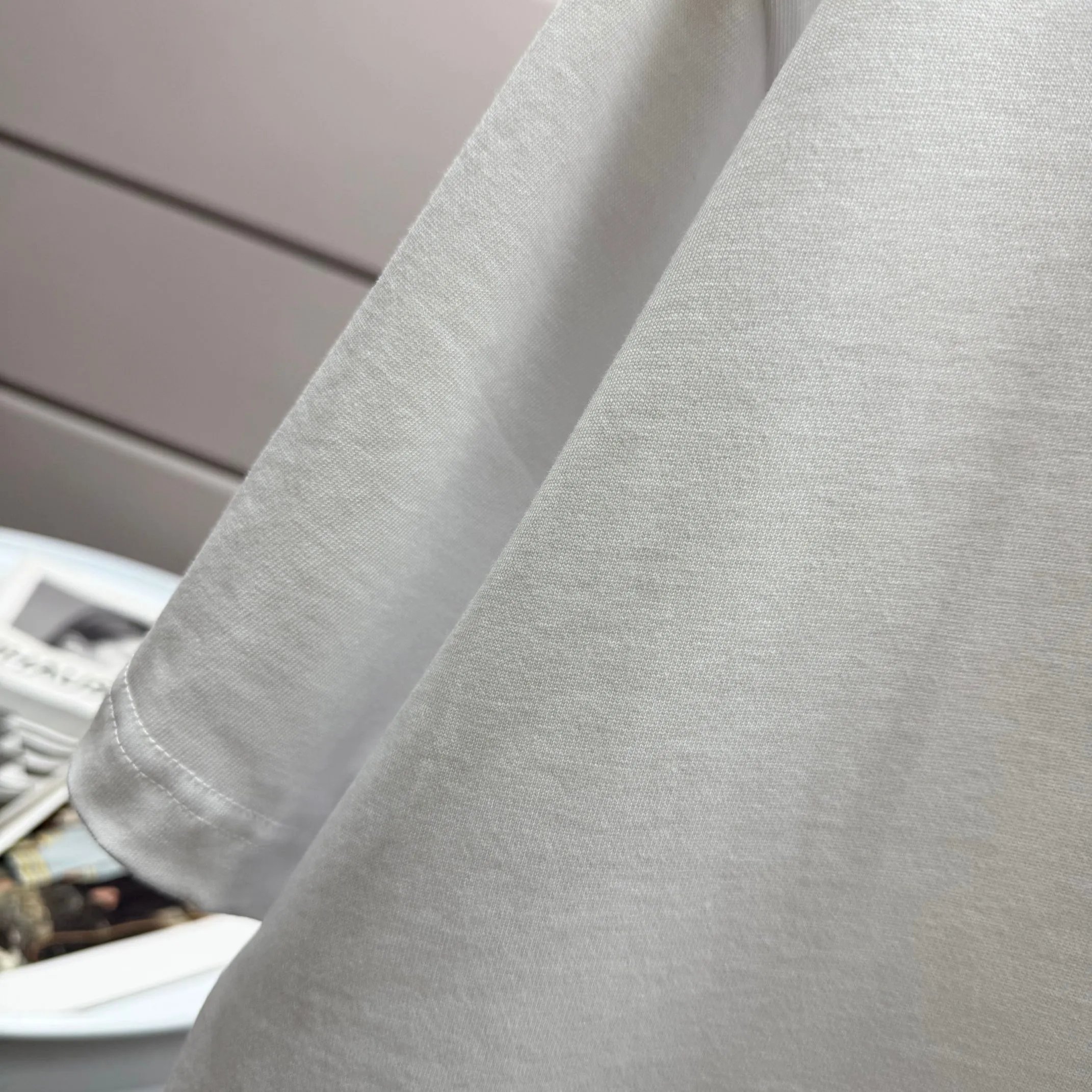 # 90 Y 3*Yamamoto*Yoji 2025 Spring and Summer New Arrival Simple signature letter thick plate silicone three-dimensional craftsmanship Y-3 Customized double yarn plain cotton fabric Short-sleeved T-shirt Men and women Same Style Size: S (90-130 pounds) M (120-150 pounds) L (140-165 pounds) XL (160-180 pounds) XXL (180 pounds) Color: Black White