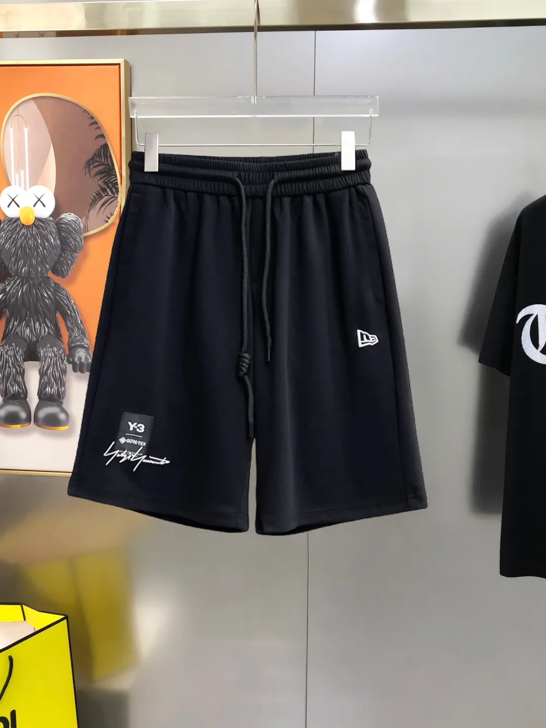 Y 3 Complete three standards 2026 summer New Arrival men's casual shorts, advanced custom-made Breathable fabric Breathable fabric with high elasticity and comfort, impeccable details, top-grade accessories, original logo design concept, delicate and soft feel! The upper body fit is awesome! Size: M-XXXL Please state your height and weight when ordering