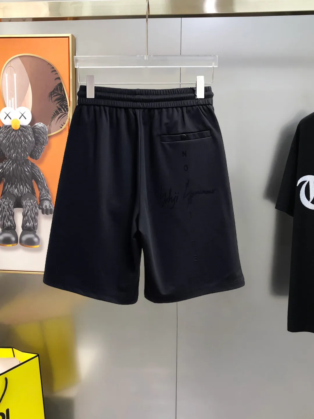 Y 3 Complete three standards 2026 summer New Arrival men's casual shorts, advanced custom-made Breathable fabric Breathable fabric with high elasticity and comfort, impeccable details, top-grade accessories, original logo design concept, delicate and soft feel! The upper body fit is awesome! Size: M-XXXL Please state your height and weight when ordering