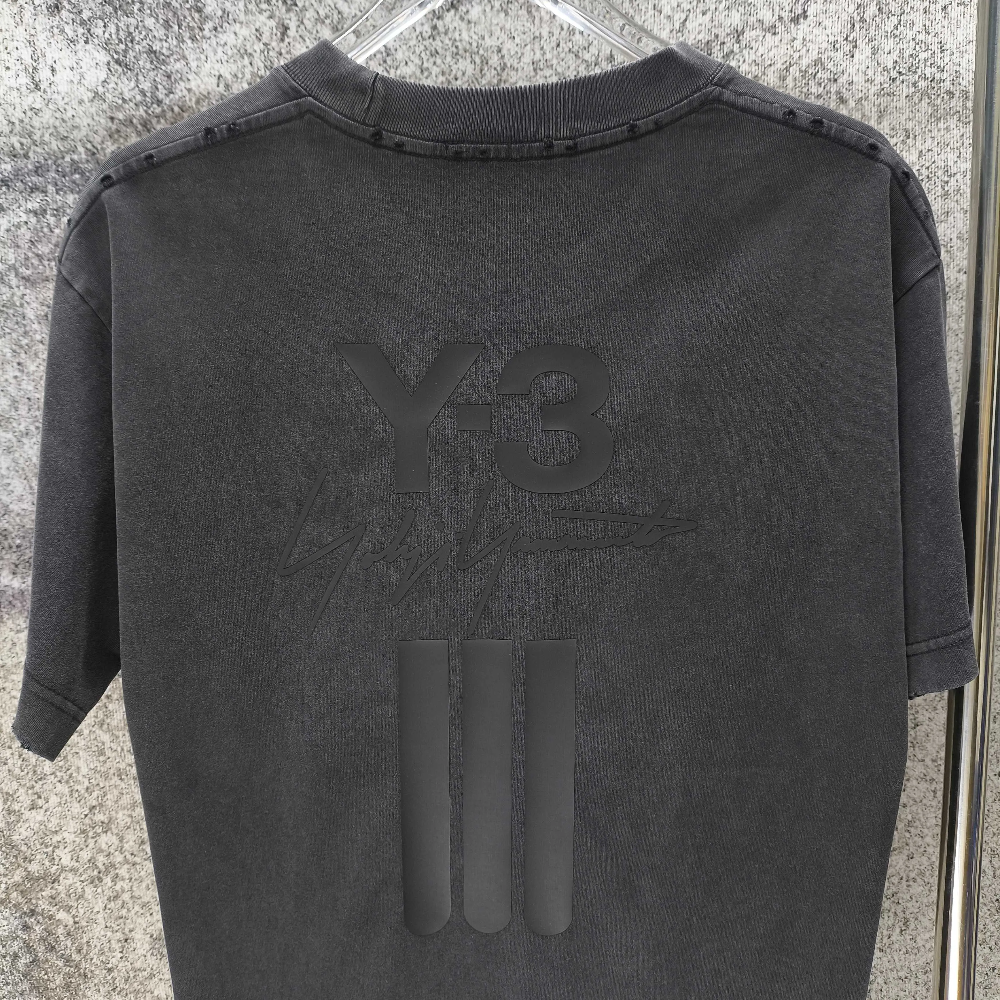 Y 3 Yohji Yamamoto 2026 Spring and Summer New Arrival g-neck sleeves frayed and washed, three-dimensional thick plate glue logo, short-sleeved T-shirt, loose fit for men and women, Same Style Size S M L XL XXL, washed Black, washed White, washed Gray