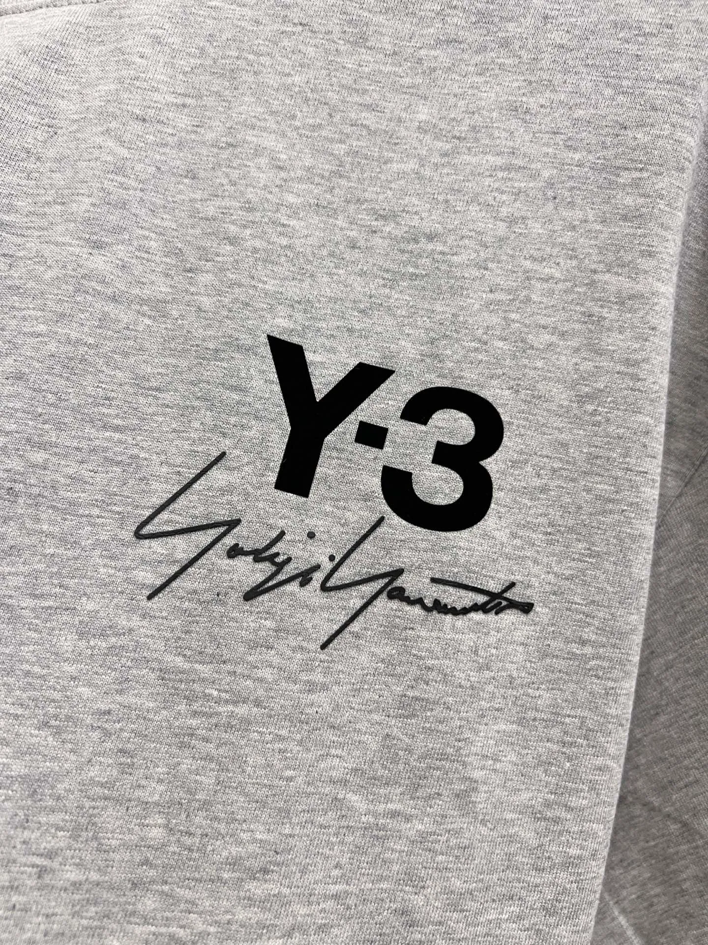Y 3*Yamamoto*Yoji 2026 Spring and Summer New Arrival Simple signature letter three-dimensional craftsmanship Y-3 Customized double yarn plain cotton fabric Short-sleeved T-shirt Men and women Same Style Loose version Size S M L
