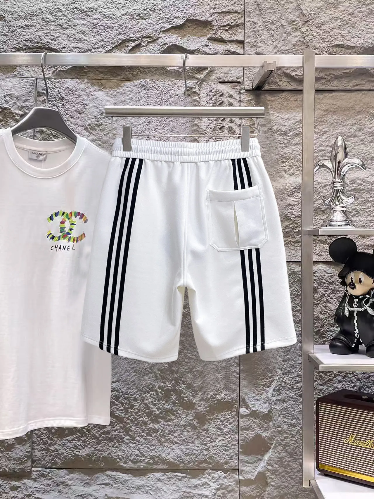 Y 3 Complete three standards 2026 summer New Arrival men's casual shorts, advanced custom-made Breathable fabric Breathable fabric with high elasticity and comfort, impeccable details, top-grade accessories, original logo design concept, delicate and soft feel! The upper body fit is awesome! Size: M-XXXL Please state your height and weight when ordering