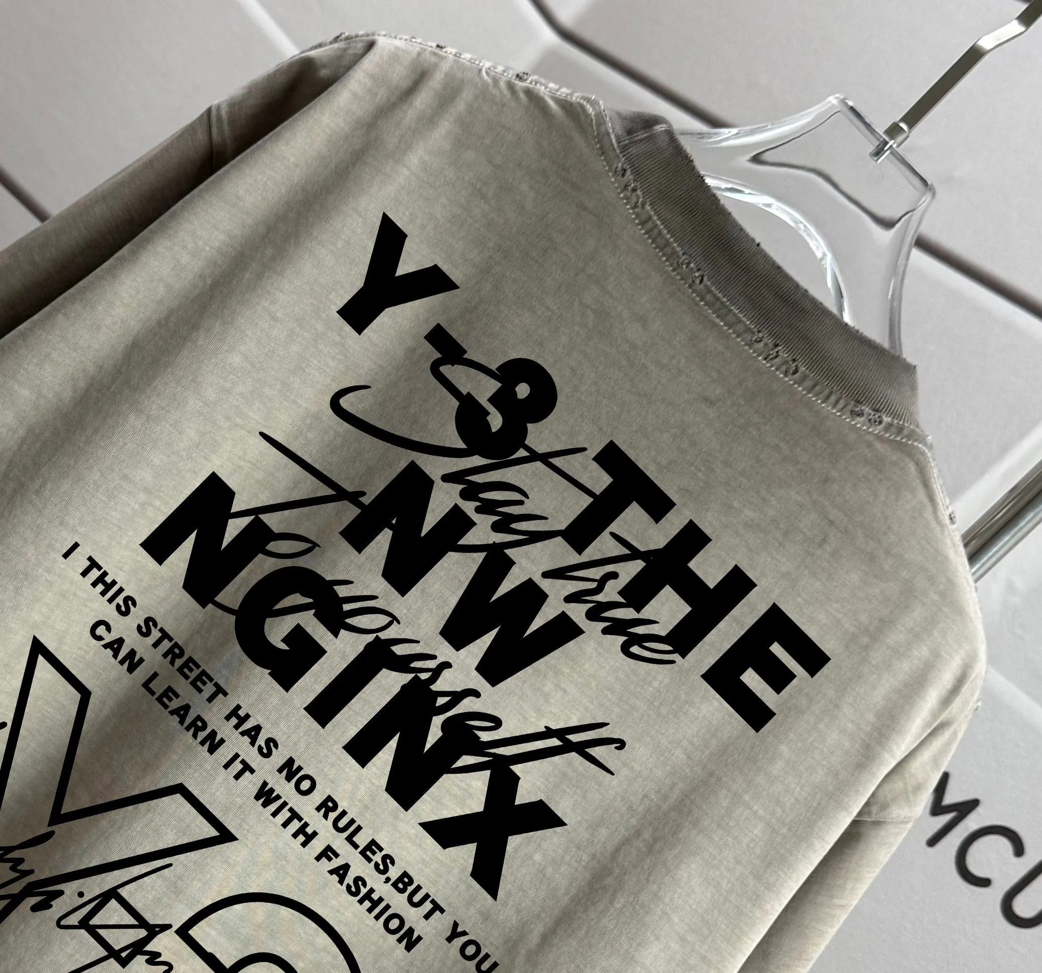 # 95 Y 3*Yamamoto*Yoji 2026 Spring and Summer New Arrival Washed and worn Round neck short-sleeved tee Men's and Women's Same Style Loose version Color: Washed black Washed white Washed gray Brown Size: S M L XL XXL Size: S (90-130 pounds) M (120-150 pounds) L (140-165 pounds) XL (160-180 pounds) XXL (180 pounds)