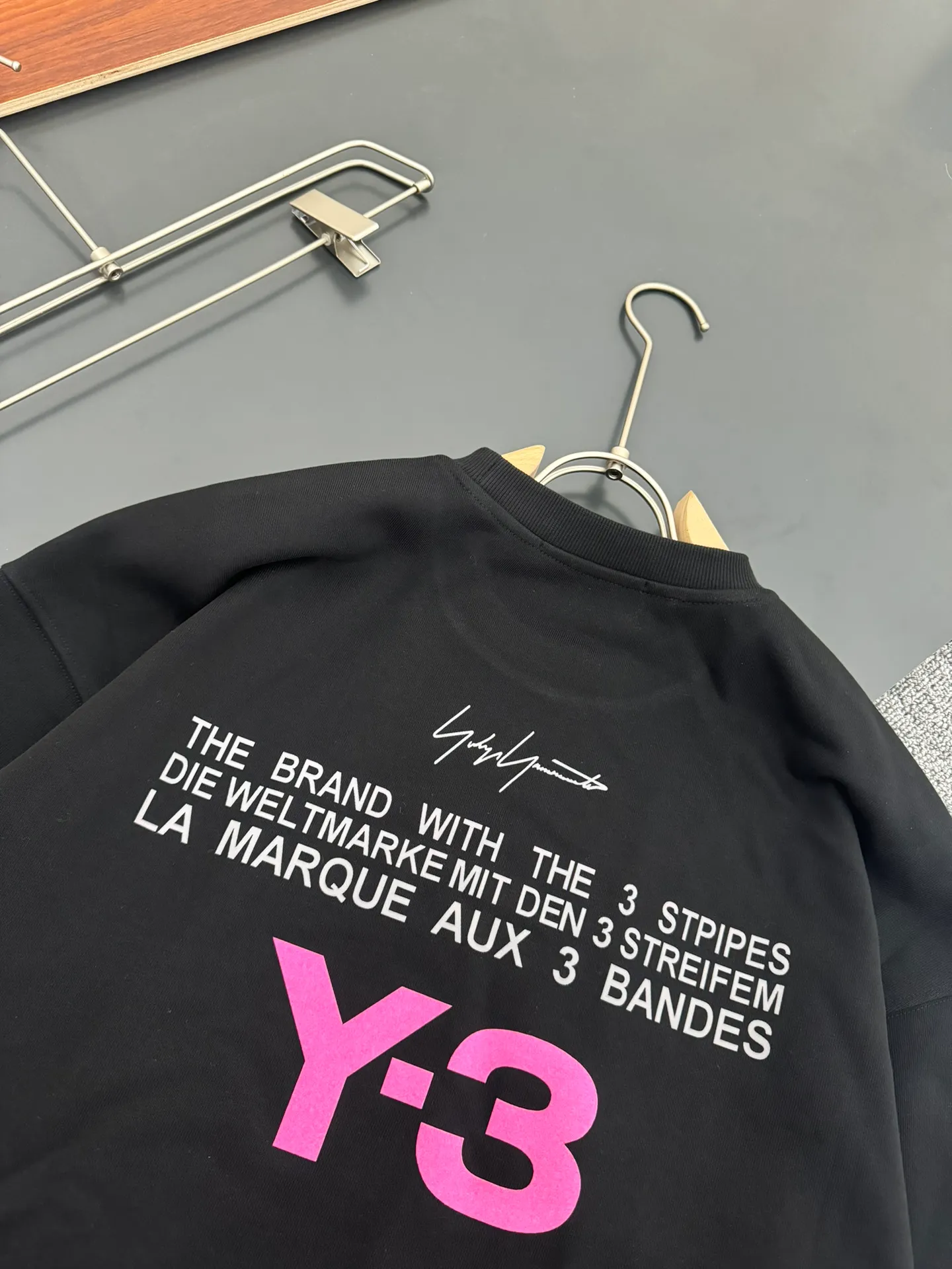 Y-3*Yoji Yamamoto*The most New Arrival round neck fashionable long-sleeved sweatshirt in autumn and winter, flocking➕printing process logo design, pure cotton fabric! Comfortable against the skin, durable and easy to wear, meticulous original craftsmanship, a must-have for casual Versatile Sizes S M L XL XXL