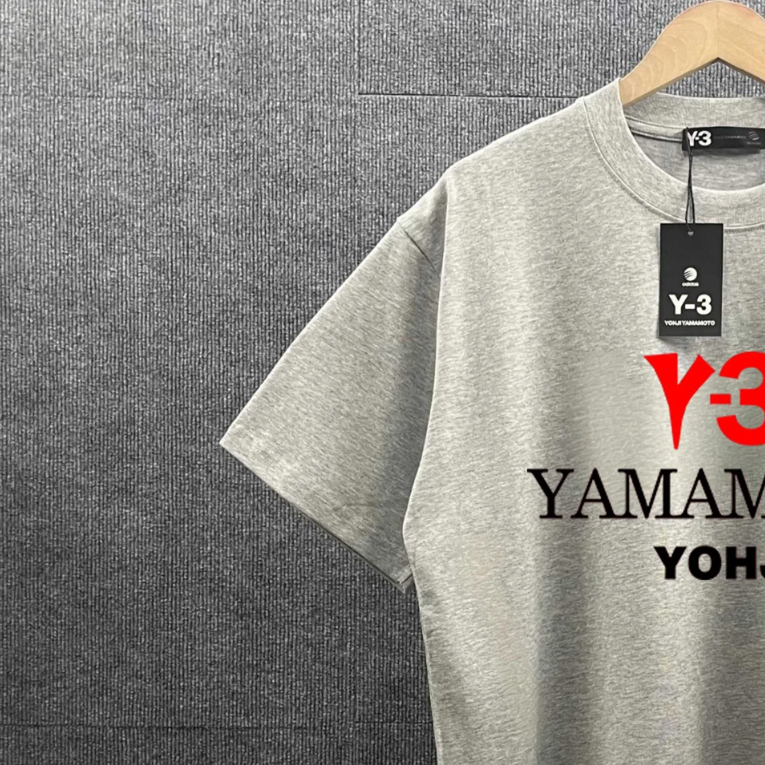 Y 3* * *yoji 2026 spring and summer New Arrival Classic personalized front and rear letter logo printed T-shirt Double yarn custom plain cotton fabric short-sleeved T-shirt Men and women Same Style Color: Black White Gray Size: S (90-130 pounds) M (120-150 pounds) L (140-165 pounds) XL (160-180 pounds) XXL (180 pounds)