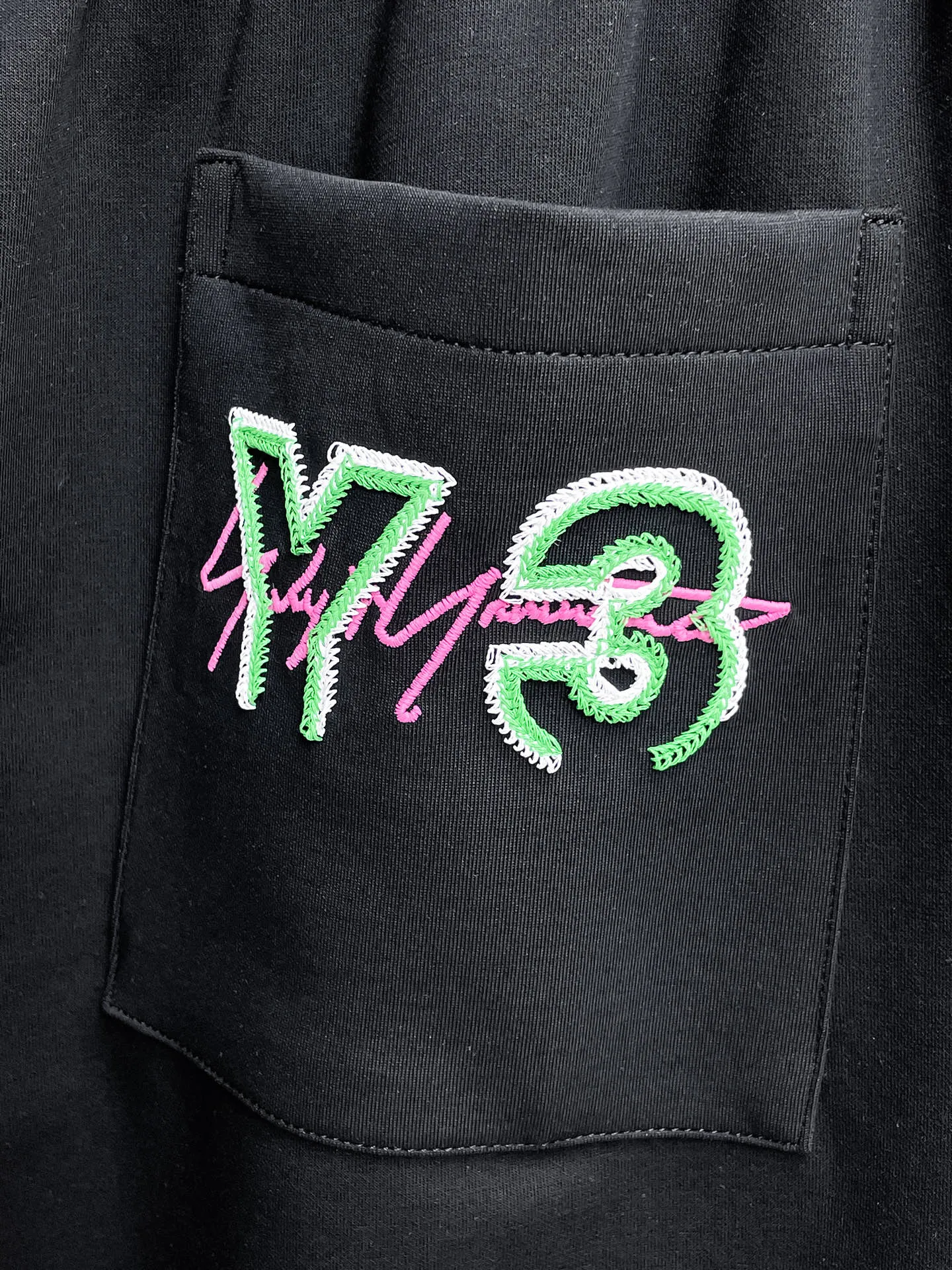 Y 3 Complete three standards 2026 summer New Arrival men's casual shorts, advanced custom-made Breathable fabric Breathable fabric with high elasticity and comfort, impeccable details, top-grade accessories, original logo design concept, delicate and soft feel! The upper body fit is awesome! Size: M-XXXL Please state your height and weight when ordering