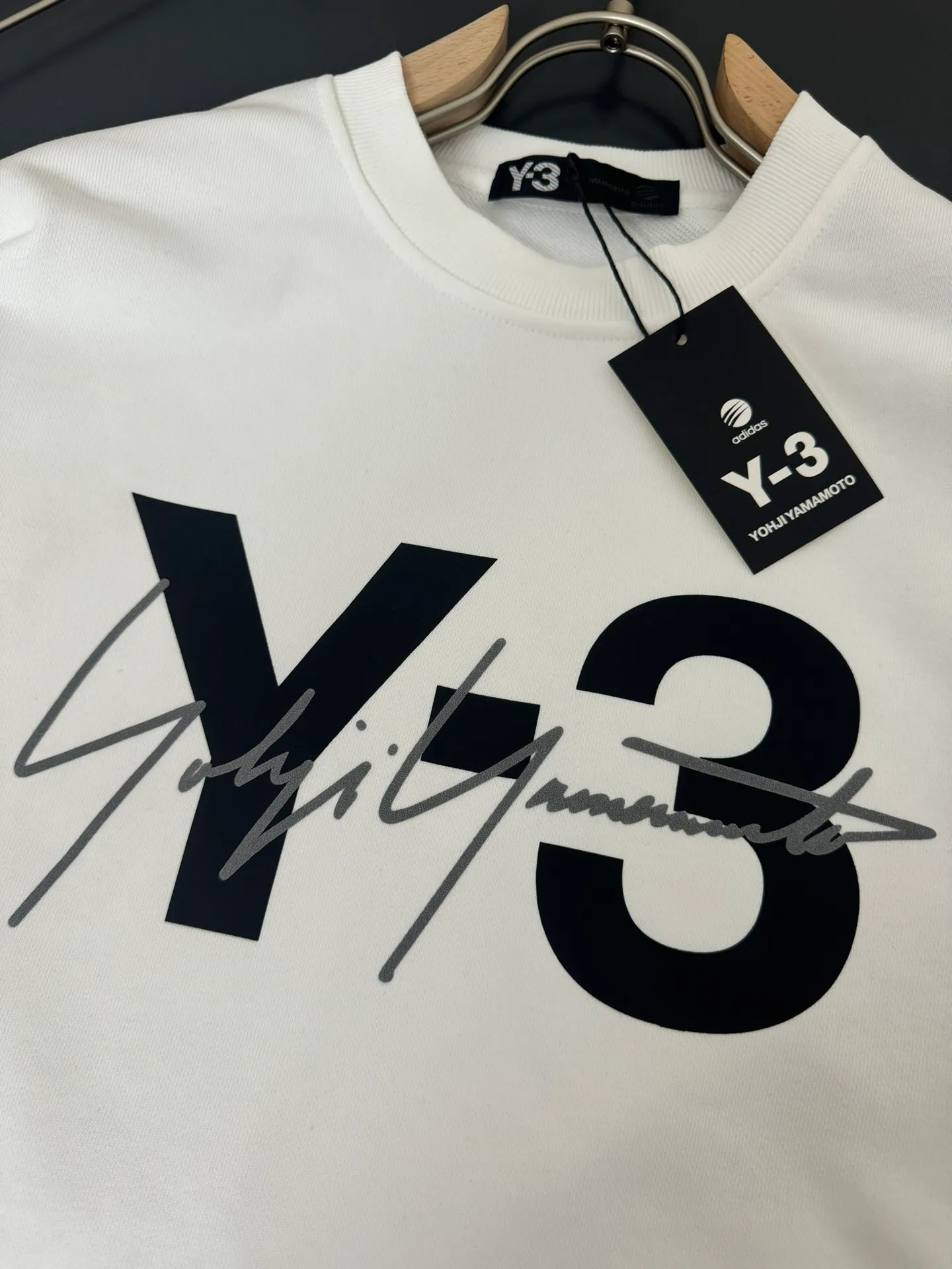 Y-3*Yoji Yamamoto*The most New Arrival round neck fashion long-sleeved sweatshirt in autumn and winter, foam ➕ printing process logo design, pure cotton fabric! Comfortable against the skin, durable and easy to wear, meticulous original craftsmanship, a must-have for casual Versatile Sizes S M L XL XXL