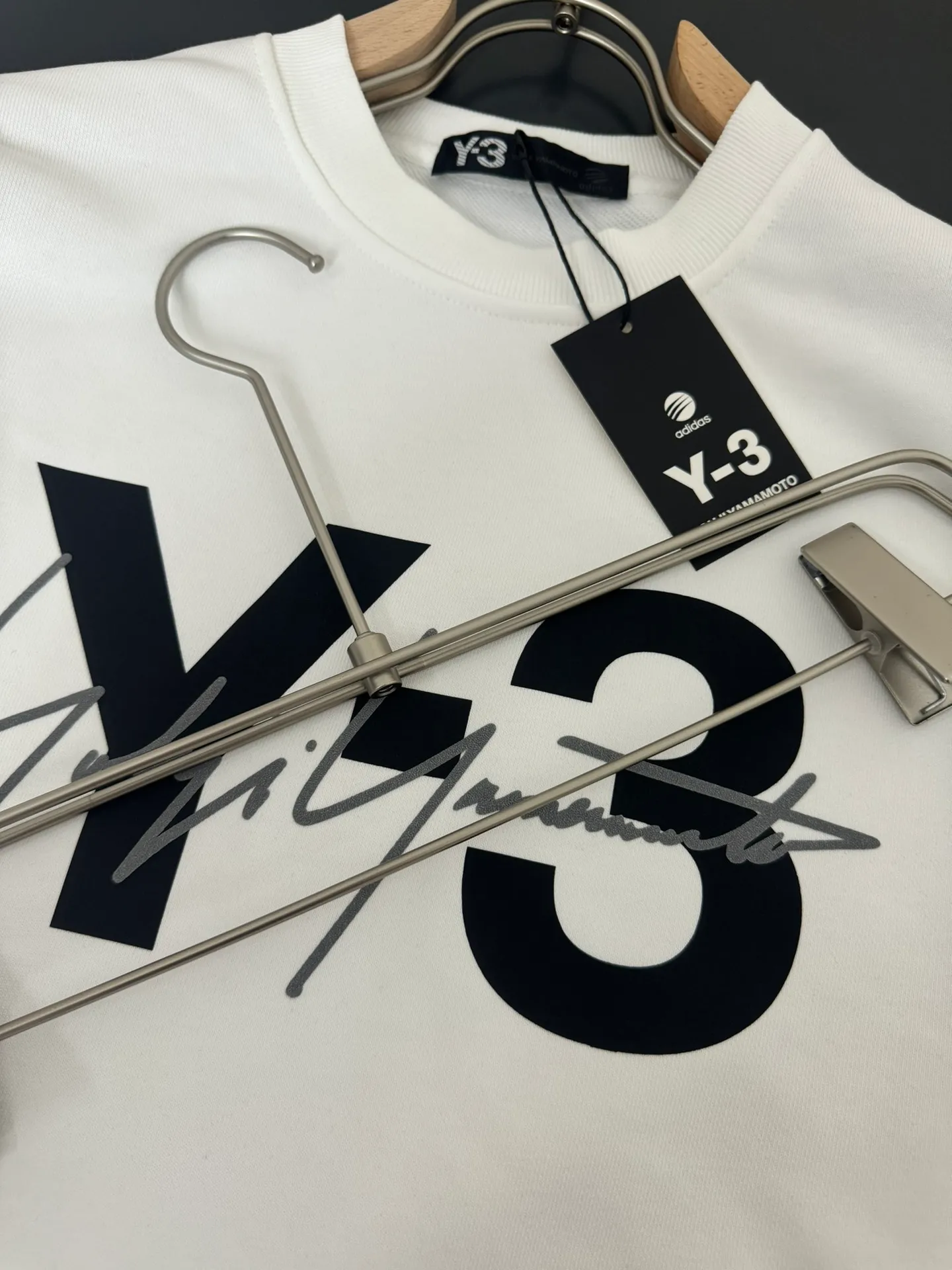 Y-3*Yoji Yamamoto*The most New Arrival round neck fashion long-sleeved sweatshirt in autumn and winter, foam ➕ printing process logo design, pure cotton fabric! Comfortable against the skin, durable and easy to wear, meticulous original craftsmanship, a must-have for casual Versatile Sizes S M L XL XXL