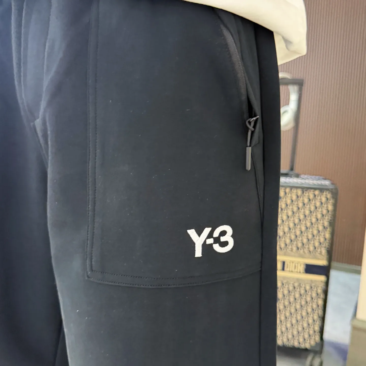 Y 3 Complete three standards 2026 summer New Arrival men's casual shorts, advanced custom-made Breathable fabric Breathable fabric with high elasticity and comfort, impeccable details, top-grade accessories, original logo design concept, delicate and soft feel! The upper body shape is awesome! Size: M-XXXL Please state your height and weight when ordering