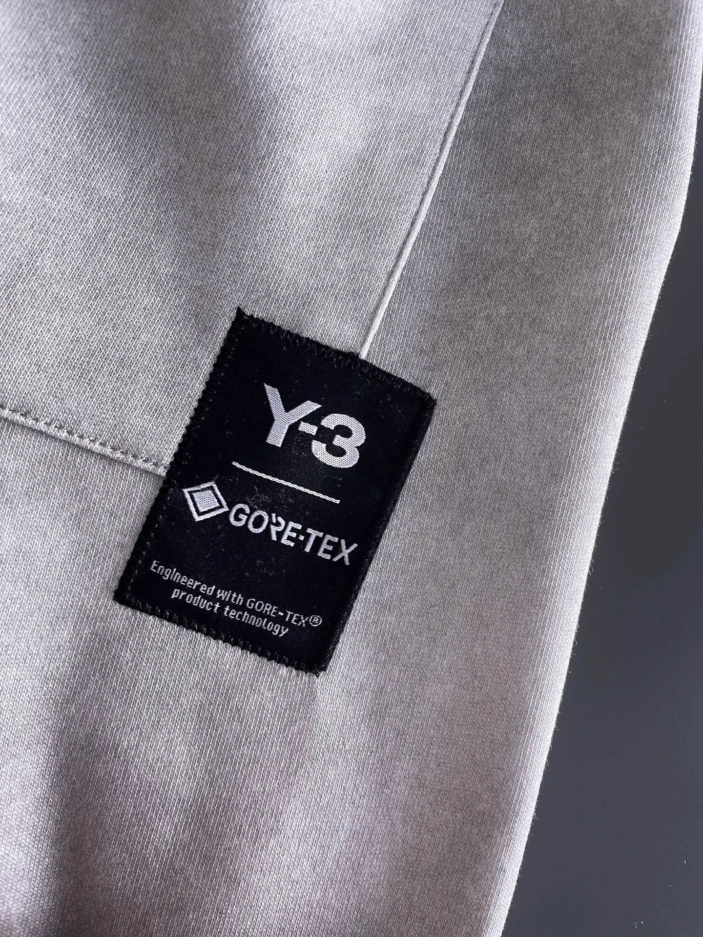 Y 3 Complete three standards 2025 summer New Arrival men's casual shorts, advanced custom-made Breathable fabric Breathable fabric with high stretch and comfort, impeccable details, top-grade accessories, original logo design concept, delicate and soft feel! The upper body fit is awesome! Size: M-XXXL Please state your height and weight when ordering