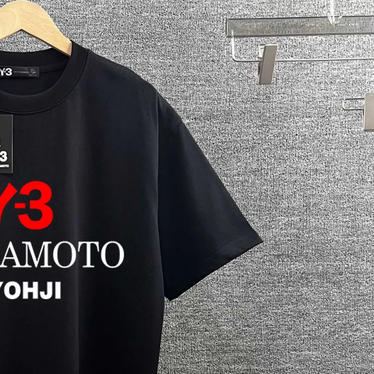 Y 3* * *yoji 2026 spring and summer New Arrival Classic personalized front and rear letter logo printed T-shirt Double yarn custom plain cotton fabric short-sleeved T-shirt Men and women Same Style Color: Black White Gray Size: S (90-130 pounds) M (120-150 pounds) L (140-165 pounds) XL (160-180 pounds) XXL (180 pounds)