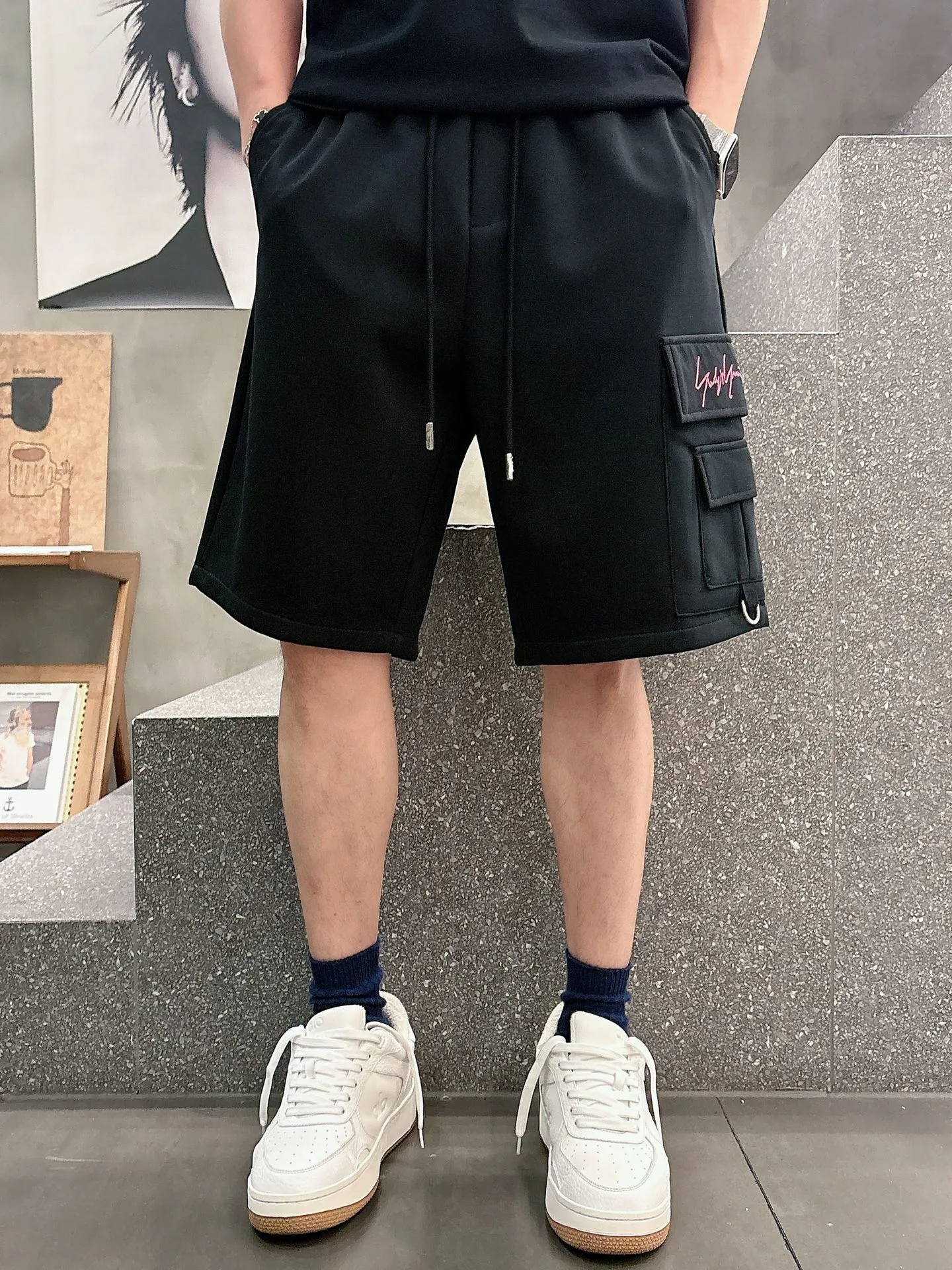 Y 3 Complete three standards 2026 summer New Arrival men's casual shorts, advanced custom-made Breathable fabric Breathable fabric with high elasticity and comfort, impeccable details, top-grade accessories, original logo design concept, delicate and soft feel! The upper body fit is awesome! Size: M-XXXL Please state your height and weight when ordering