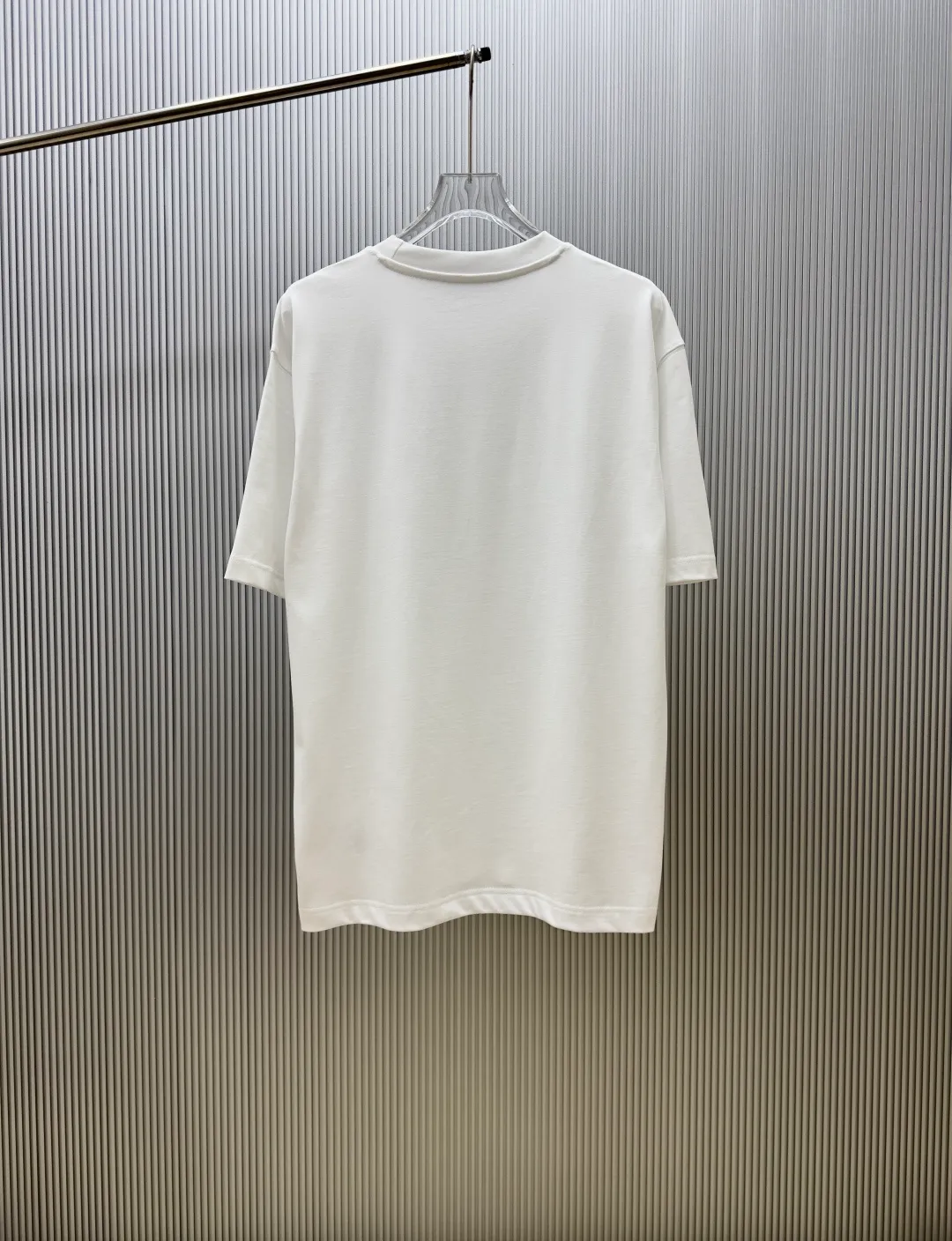 (Strictly control Quality) Style: Yamamoto-Yoji.Y-3 short-sleeved T-shirt Fabric: Double weight yarn 100% cotton Rib: Weight Sorona 1*1 trendy brand Process: Printing Color: White Night Blue Blue Cool Blue Floral Gray Black Size: M—4XL No gender distinction Men and women Same Style