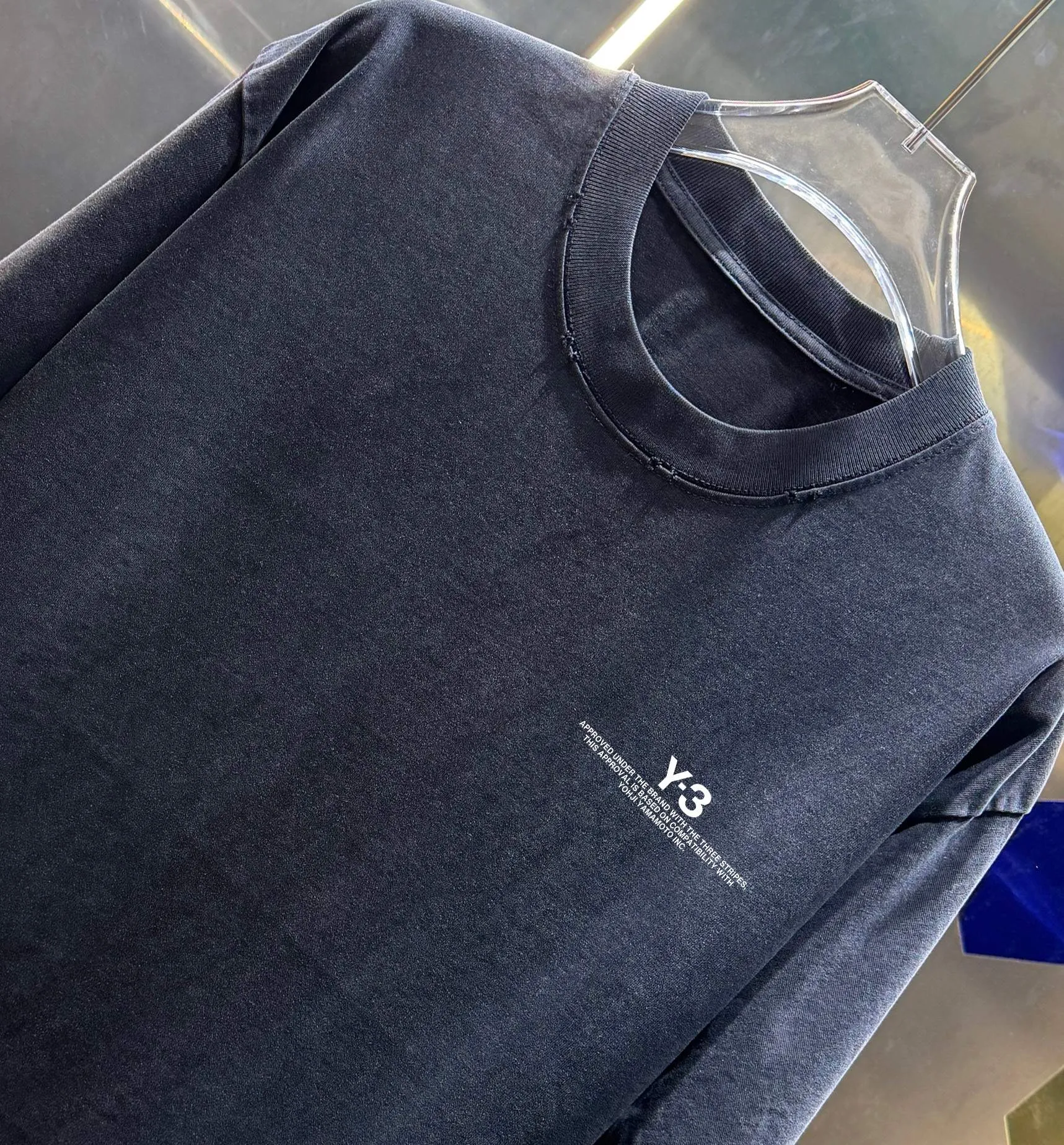 Y 3*Yamamoto*Yoji 2026 Spring and Summer New Arrival Simple signature letter printing technology Y-3 Washed and worn Round neck short-sleeved T-shirt Men and women Same Style Tag Collar label Washed mark Complete with three labels Color: Washed black Washed white Washed gray Brown Size: S M L XL XXL