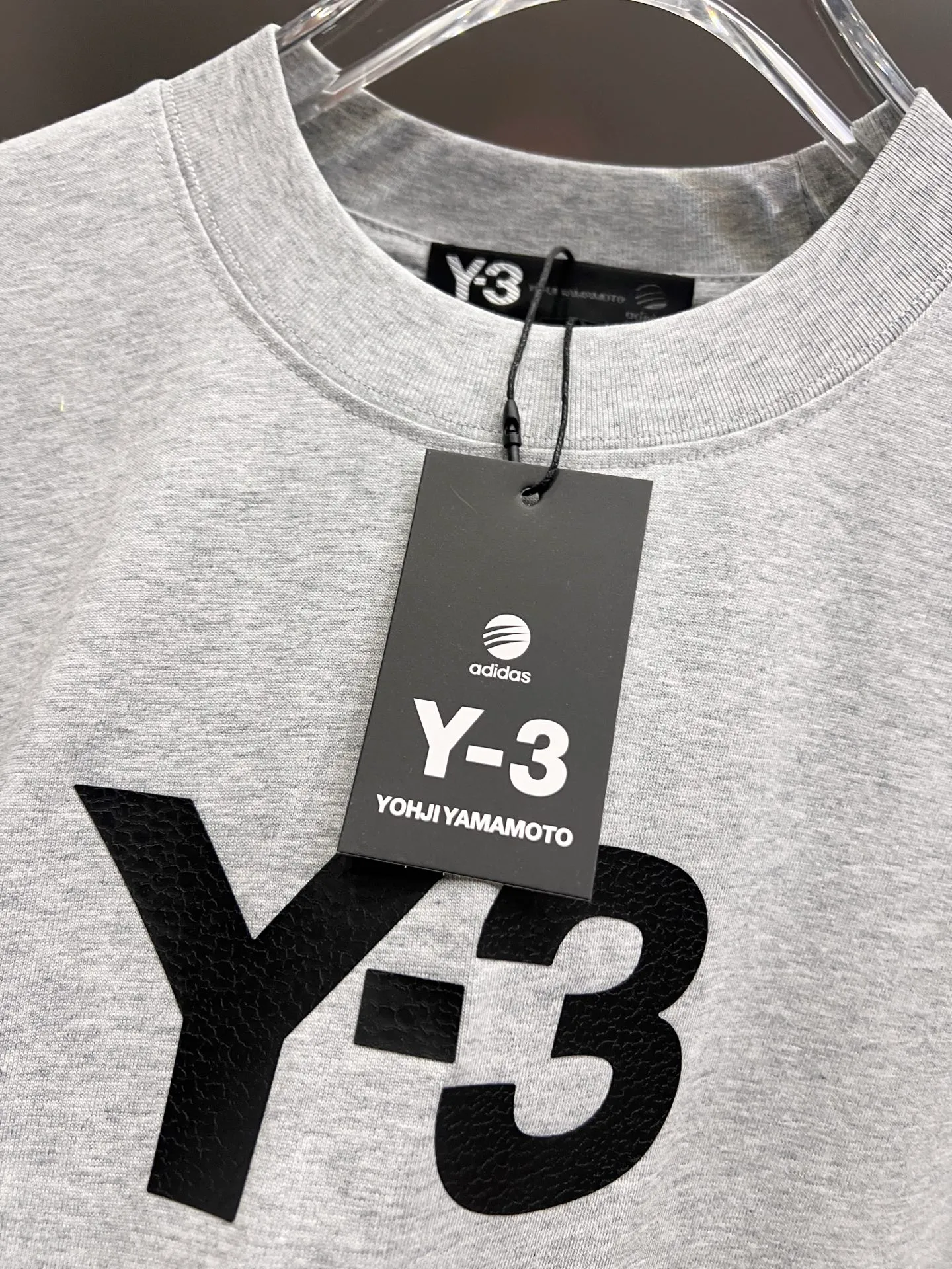Y 3*Yamamoto*Yoji 2026 Spring and Summer New Arrival Simple signature letter three-dimensional craftsmanship Y-3 Customized double yarn plain cotton fabric Short-sleeved T-shirt Men and women Same Style Loose version Size S M L