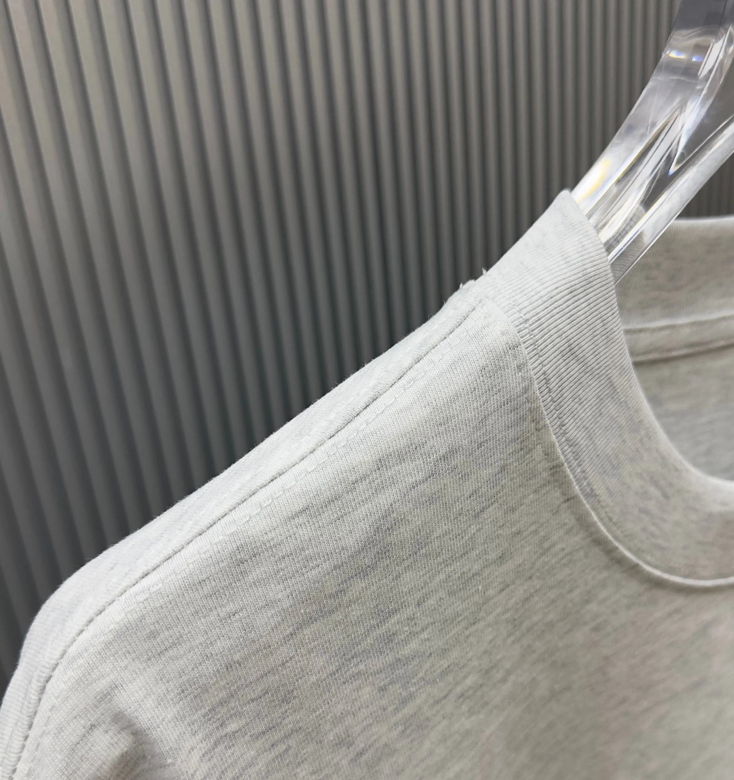 (Strictly control Quality) Style: Yamamoto-Yoji.Y-3 short-sleeved T-shirt Fabric: Double weight yarn 100% cotton Rib: Weight Sorona 1*1 trendy brand Process: Printing Color: White Night Blue Blue Cool Blue Floral Gray Black Size: M—4XL No gender distinction Men and women Same Style