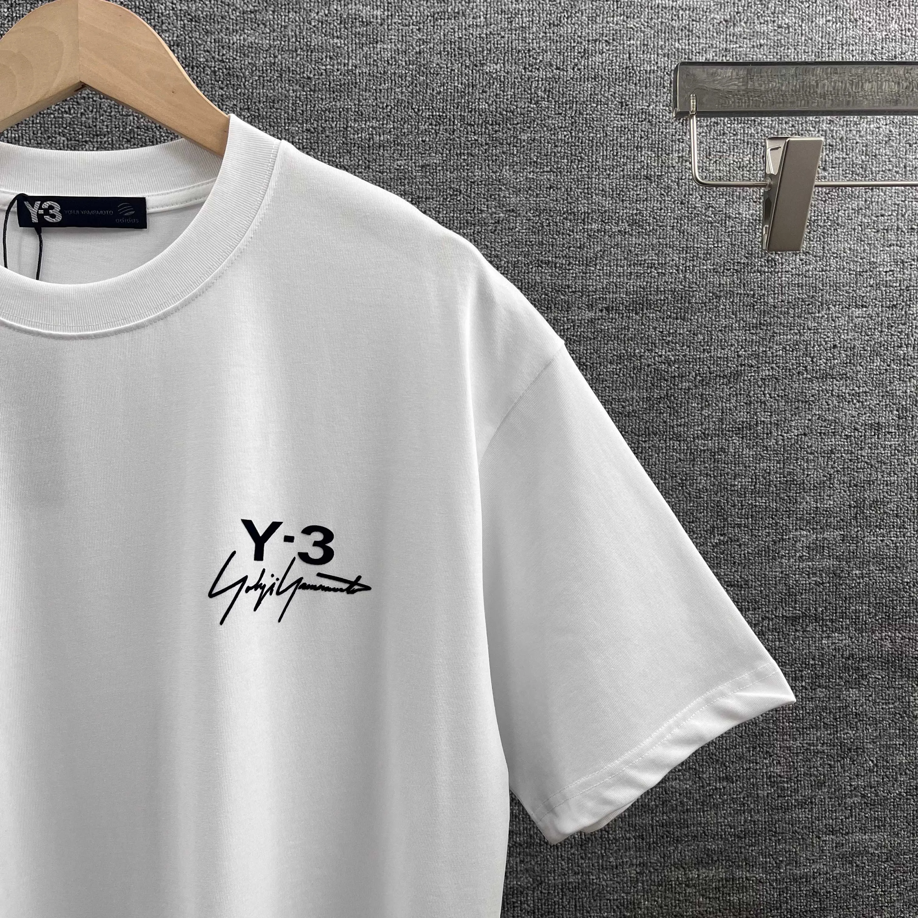 Y 3* * *yoji 2026 spring and summer New Arrival Classic signature letter flocking logo technology Y-3 signature model Double yarn custom plain cotton fabric Short-sleeved T-shirt Men and women Same Style Color: Black White Wine Red Size: S (90-130 pounds) M (120-150 pounds) L (140-165 pounds) XL (160-180 pounds) XXL (180 pounds)