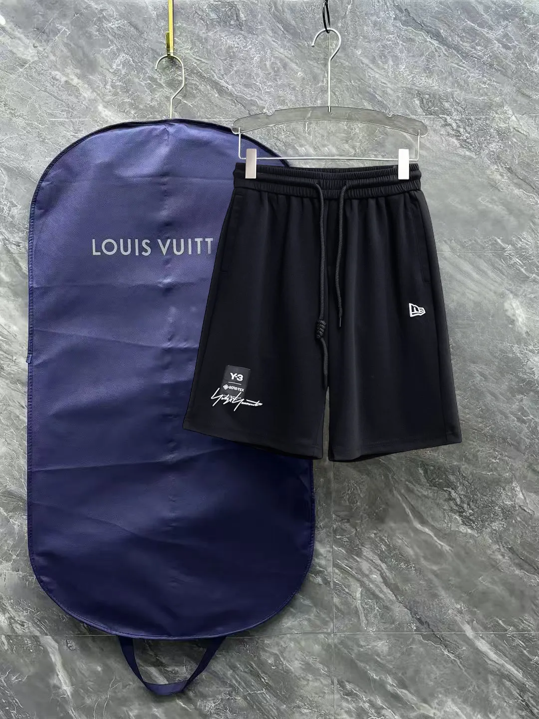 Y 3 Complete three standards 2026 summer New Arrival men's casual shorts, advanced custom-made Breathable fabric Breathable fabric with high elasticity and comfort, impeccable details, top-grade accessories, original logo design concept, delicate and soft feel! The upper body fit is awesome! Size: M-XXXL Please state your height and weight when ordering