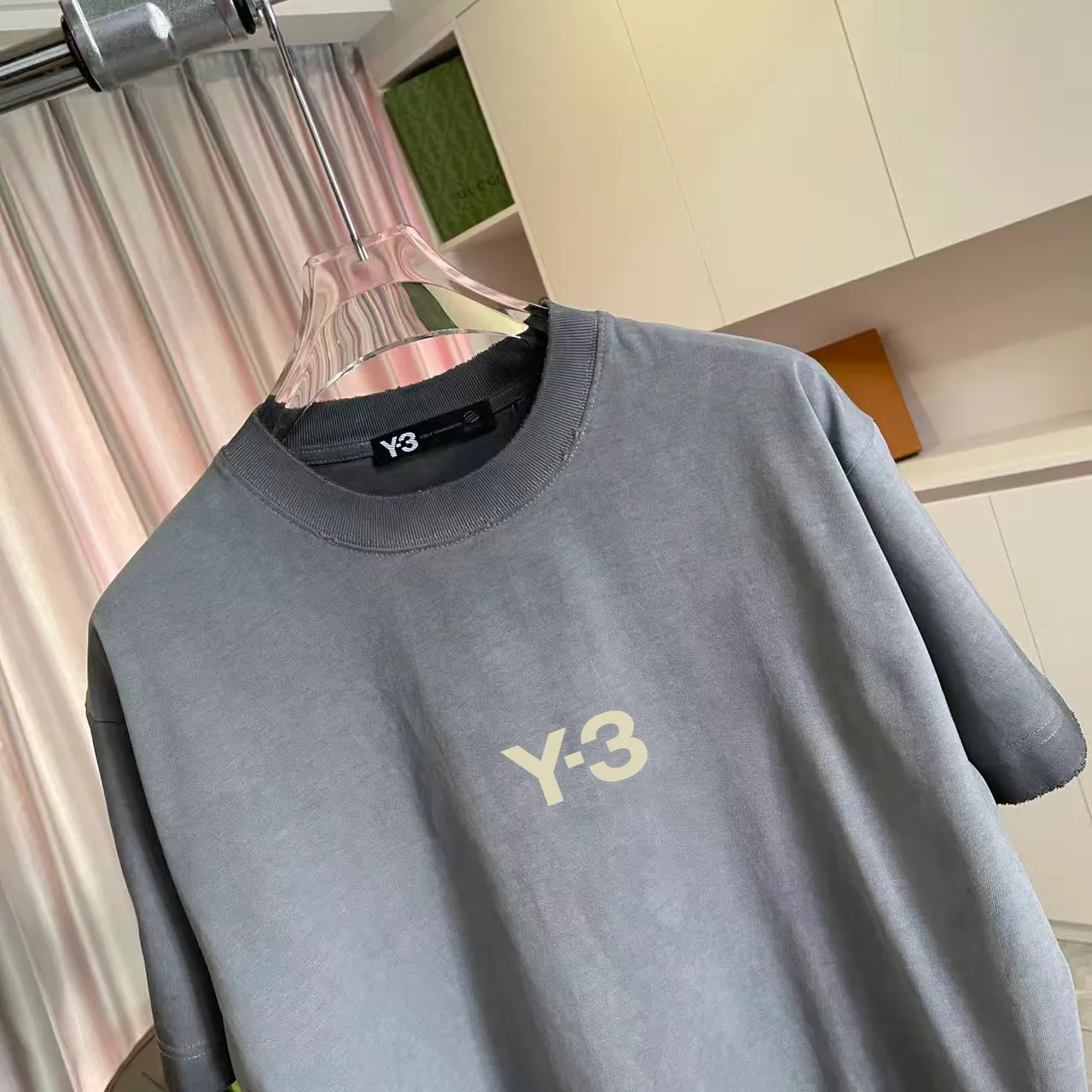 Y-3 2026 Summer New Arrival Washed, distressed, personalized letter logo print, short-sleeved T-shirt, customized fabric g Men and women Same Style Size: S M L XL XXL Five sizes Color: White Brown Purple Gray