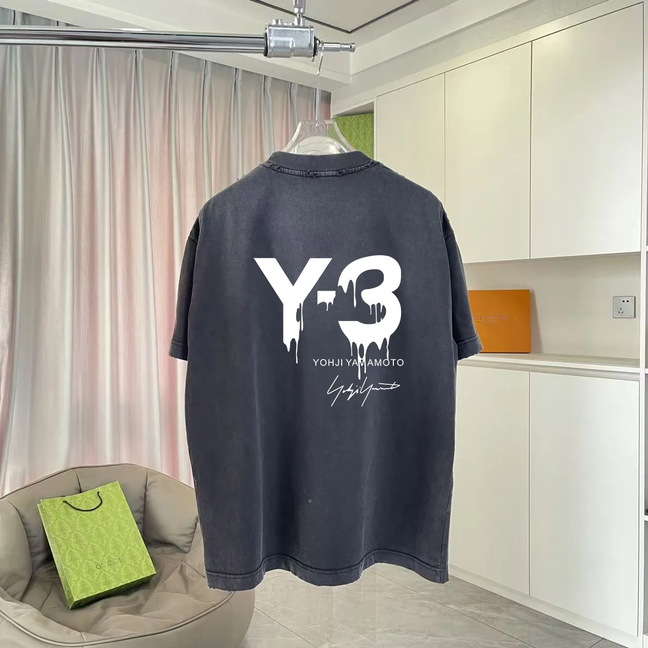 Y-3 2025 Summer New Arrival Washed gradient old and worn Personalized letter logo printing Short-sleeved T-shirt Customized fabric g Men and women Same Style Size: S M L XL XXL Five sizes Color: Black Gray Gradient black Gradient red