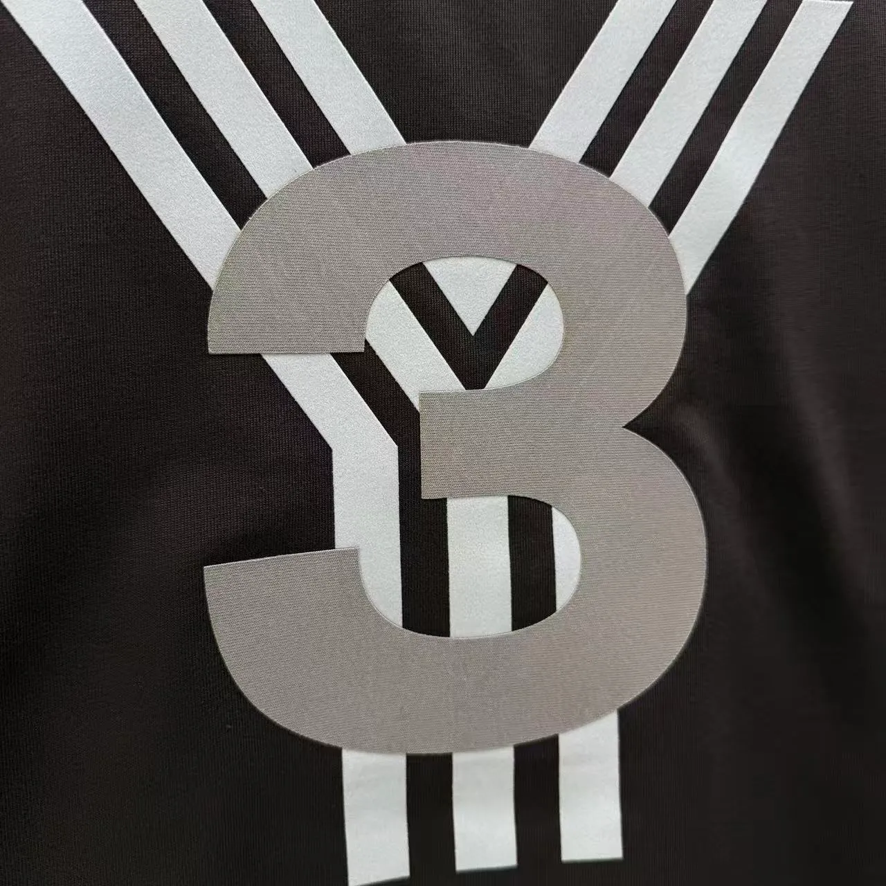 Y 3 Yohji Yamamoto 2026 Spring and Summer New Arrival short-sleeved T-shirt Customized pure cotton letter logo flocked patch Color: Black White Color Sizes: S M L XL XXL