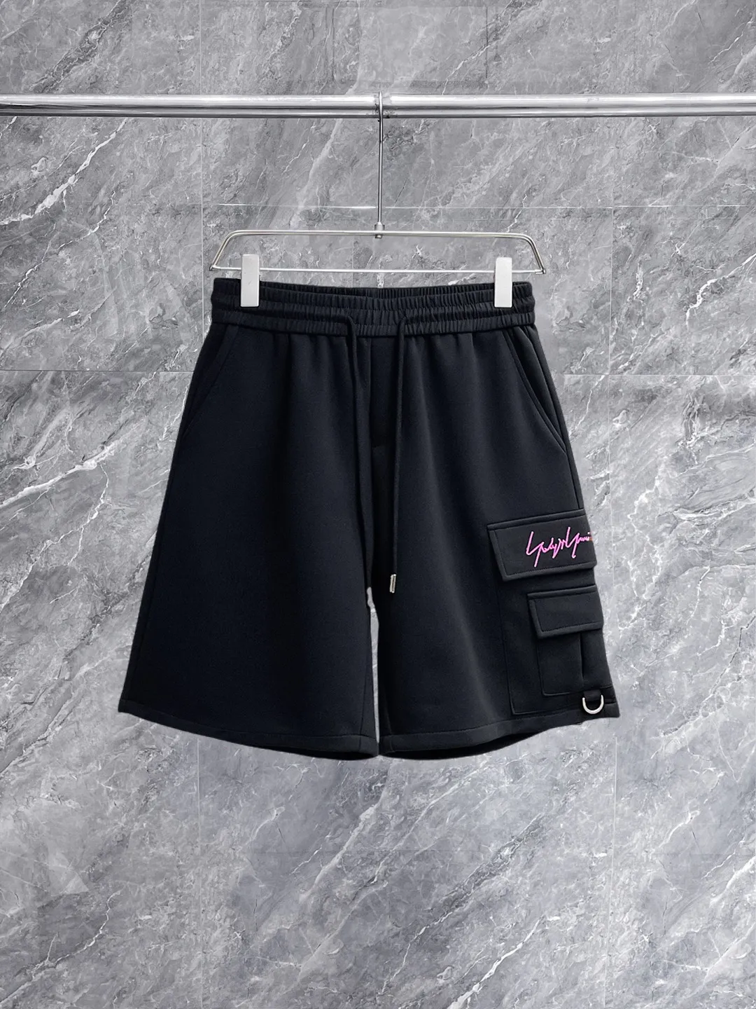 Y 3 Complete three standards 2026 summer New Arrival men's casual shorts, advanced custom-made Breathable fabric Breathable fabric with high elasticity and comfort, impeccable details, top-grade accessories, original logo design concept, delicate and soft feel! The upper body shape is awesome! Size: M-XXXL Please state your height and weight when ordering