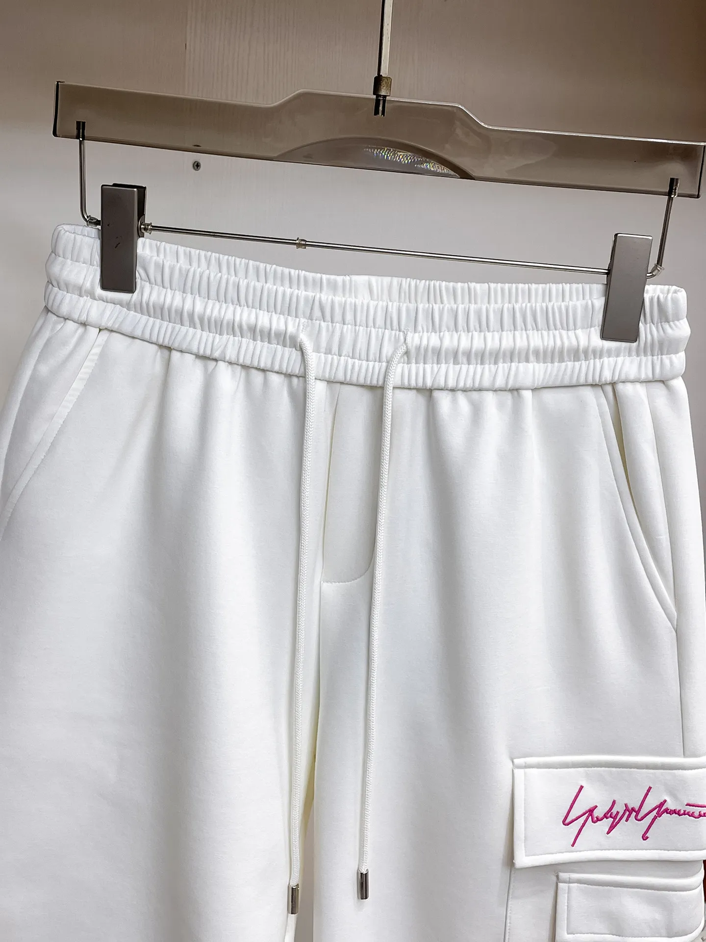 Y 3 Complete three standards 2026 summer New Arrival men's casual shorts, advanced custom-made Breathable fabric Breathable fabric with high elasticity and comfort, impeccable details, top-grade accessories, original logo design concept, delicate and soft feel! The upper body shape is awesome! Size: M-XXXL Please state your height and weight when ordering