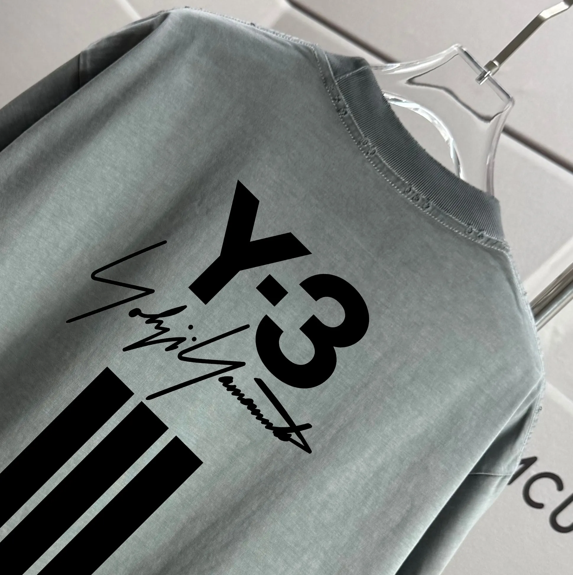 # 95 Y 3*Yamamoto*Yoji 2026 Spring and Summer New Arrival Washed and worn Round neck short-sleeved tee Men's and Women's Same Style Loose version Color: Washed black Washed white Washed gray Brown Size: S M L XL XXL Size: S (90-130 pounds) M (120-150 pounds) L (140-165 pounds) XL (160-180 pounds) XXL (180 pounds)