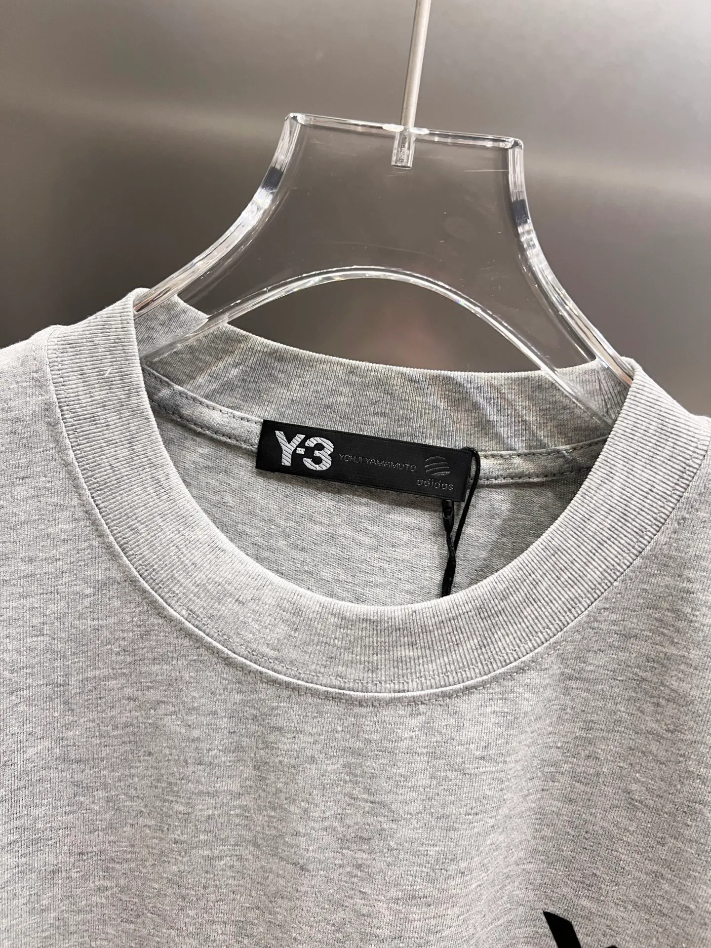 Y 3*Yamamoto*Yoji 2026 Spring and Summer New Arrival Simple signature letter three-dimensional craftsmanship Y-3 Customized double yarn plain cotton fabric Short-sleeved T-shirt Men and women Same Style Loose version Size S M L XL XXL Five sizes Black White Gray Yingguang Green
