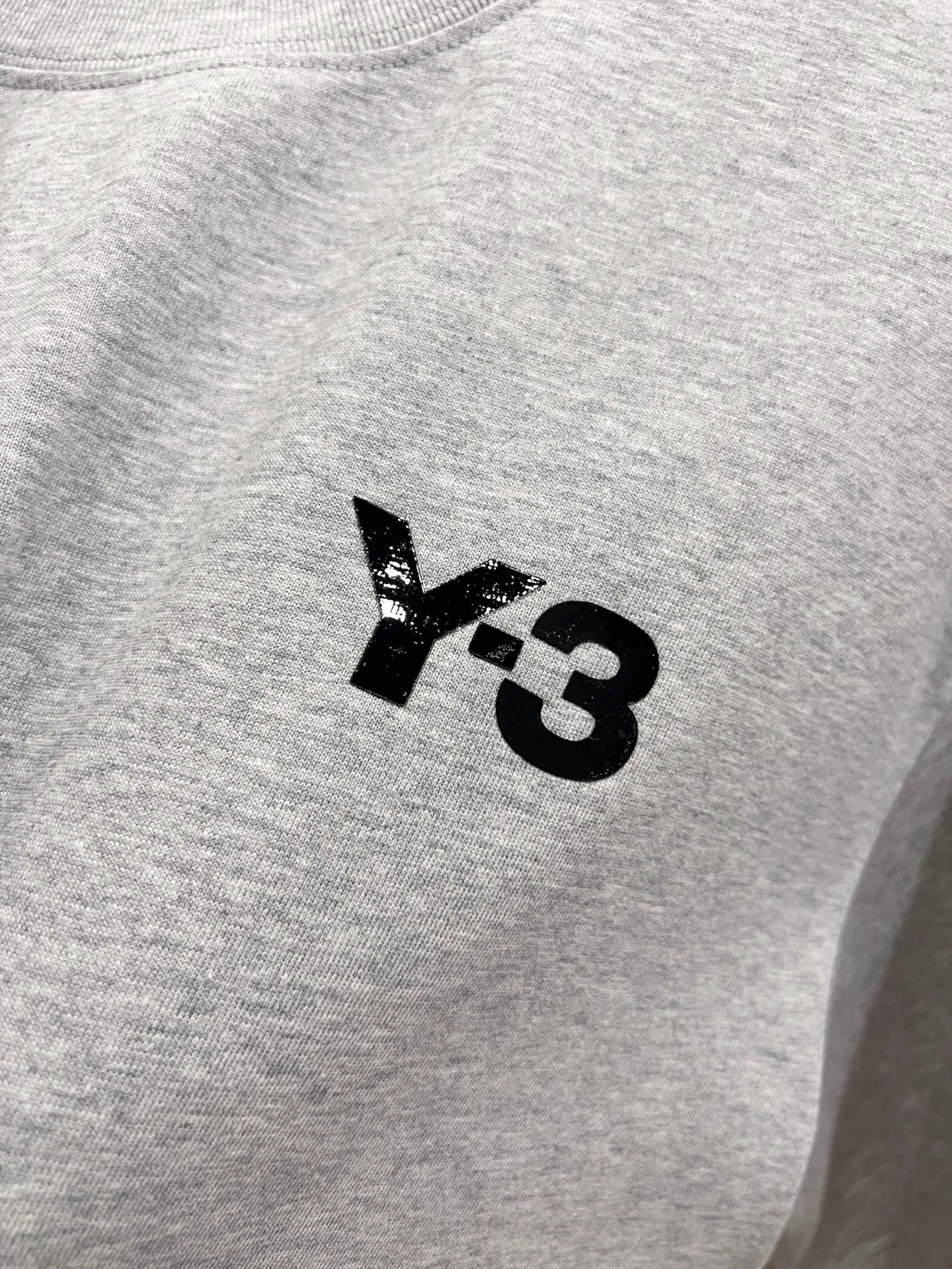 Y 3*Yamamoto*Yoji 2026 Spring and Summer New Arrival Simple signature letter three-dimensional craftsmanship Y-3 Customized double yarn plain cotton fabric Short-sleeved T-shirt Men and women Same Style Loose version Size S M L XL XXL Five sizes Black White Gray Yingguang Green