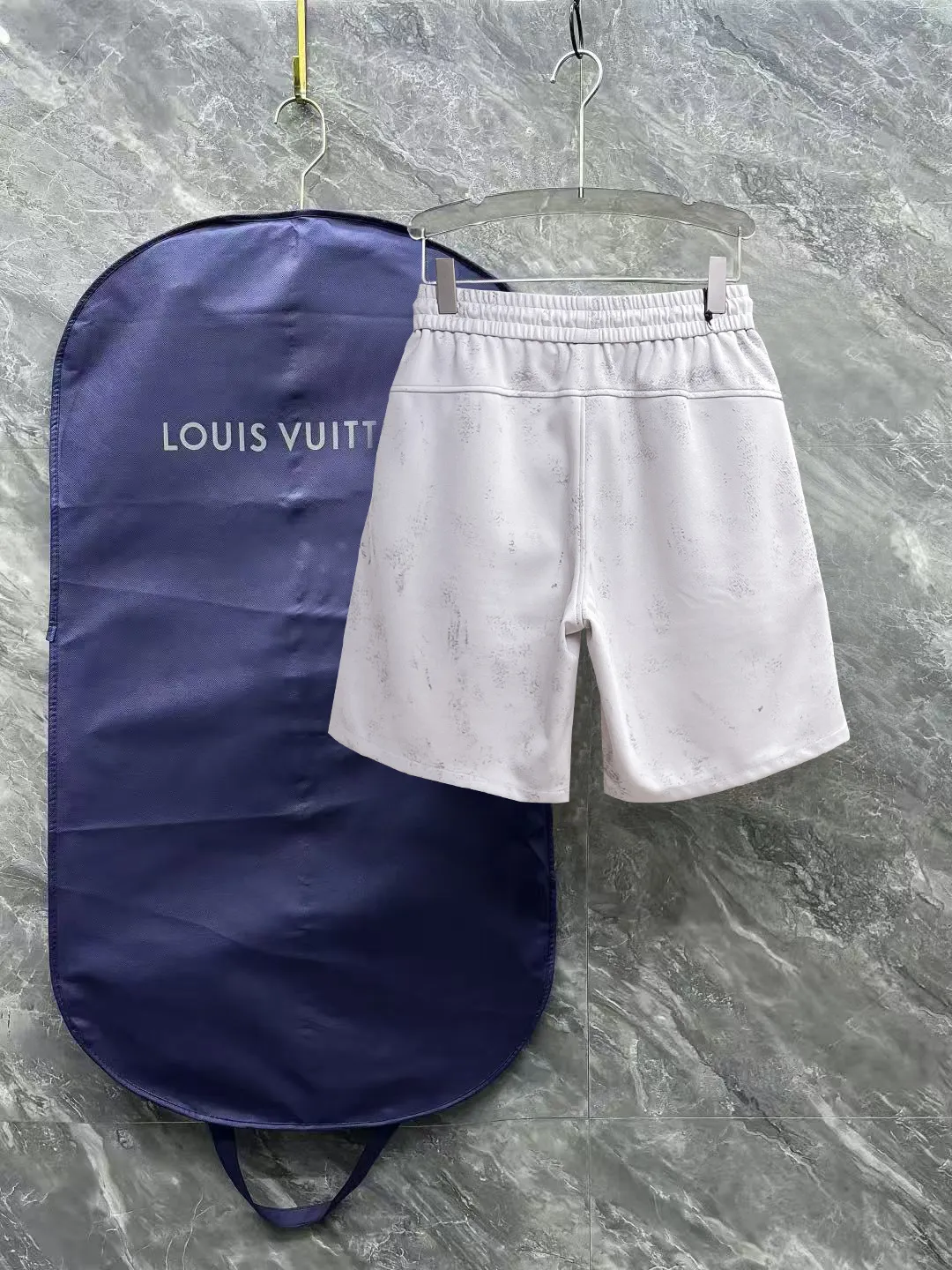 Y 3 Complete three standards 2026 summer New Arrival men's casual shorts, advanced custom-made Breathable fabric Breathable fabric with high elasticity and comfort, impeccable details, top-grade accessories, original logo design concept, delicate and soft feel! The upper body fit is awesome! Size: M-XXXL Please state your height and weight when ordering